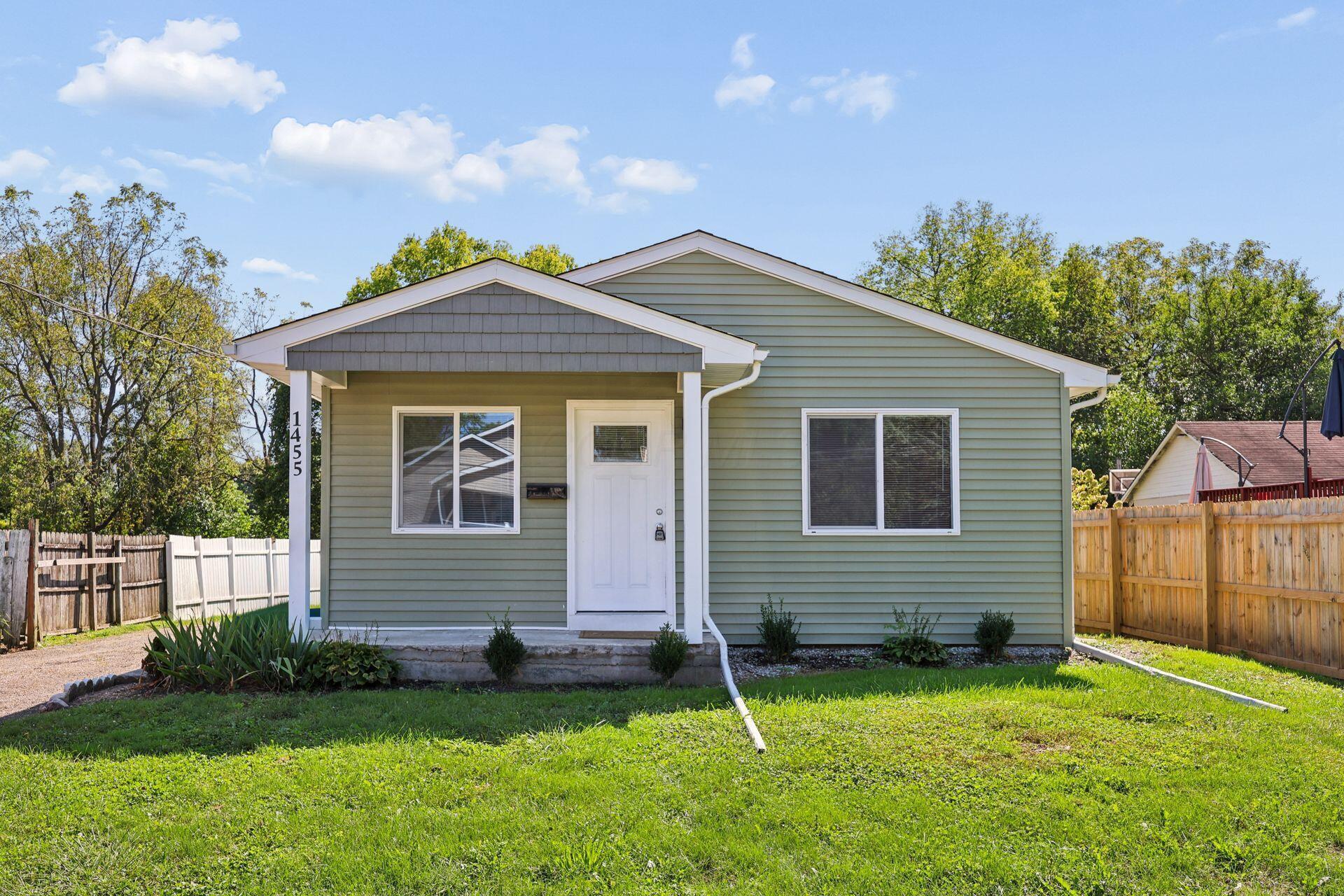 1455 E Deshler Avenue E Property Photo 1
