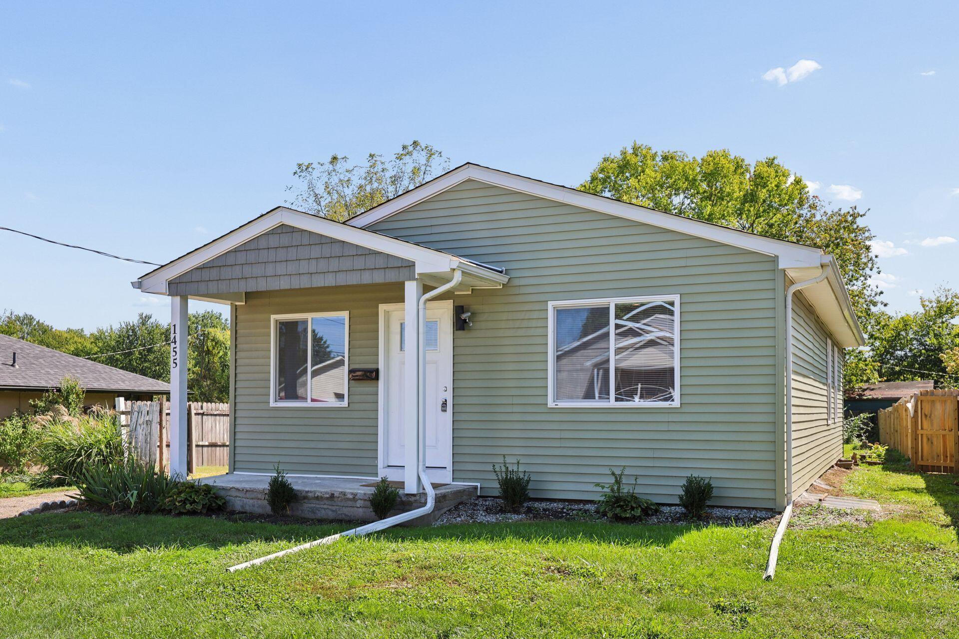 1455 E Deshler Avenue E Property Photo 2