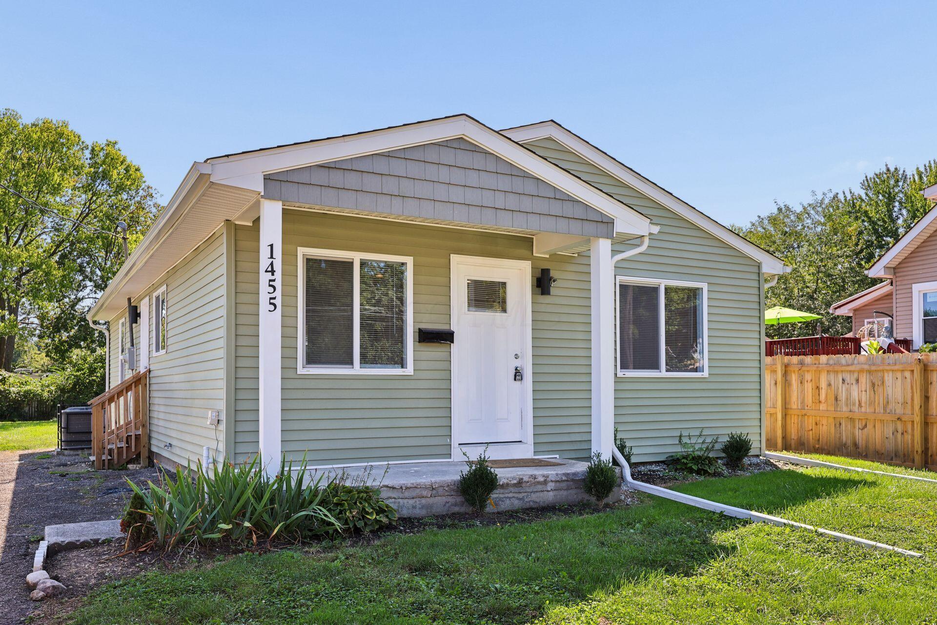 1455 E Deshler Avenue E Property Photo 3