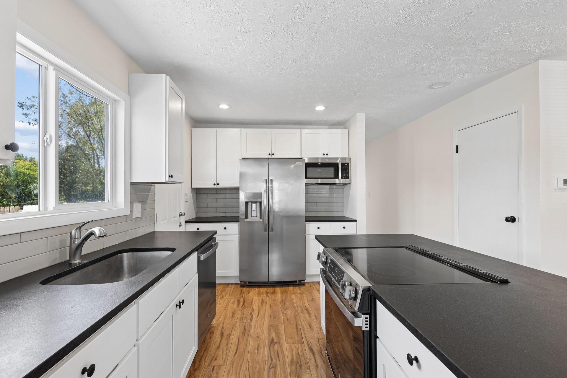 1455 E Deshler Avenue E Property Photo 15