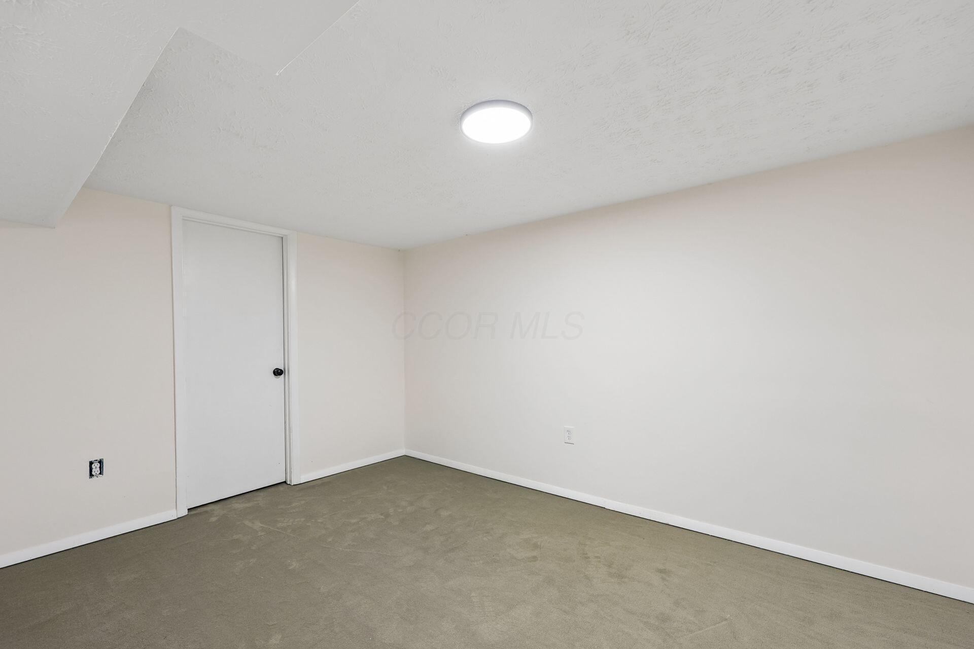 1455 E Deshler Avenue E Property Photo 36