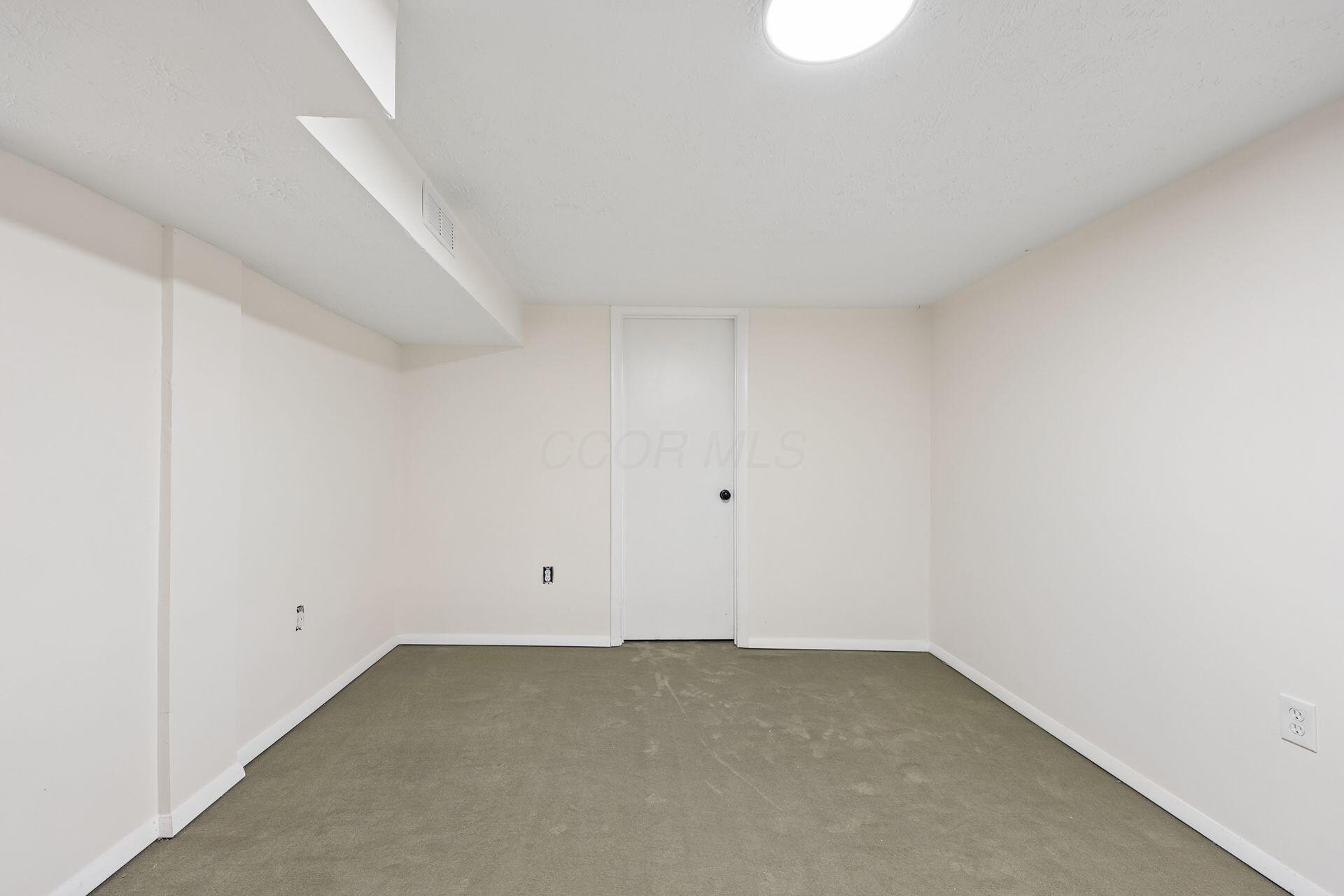 1455 E Deshler Avenue E Property Photo 37