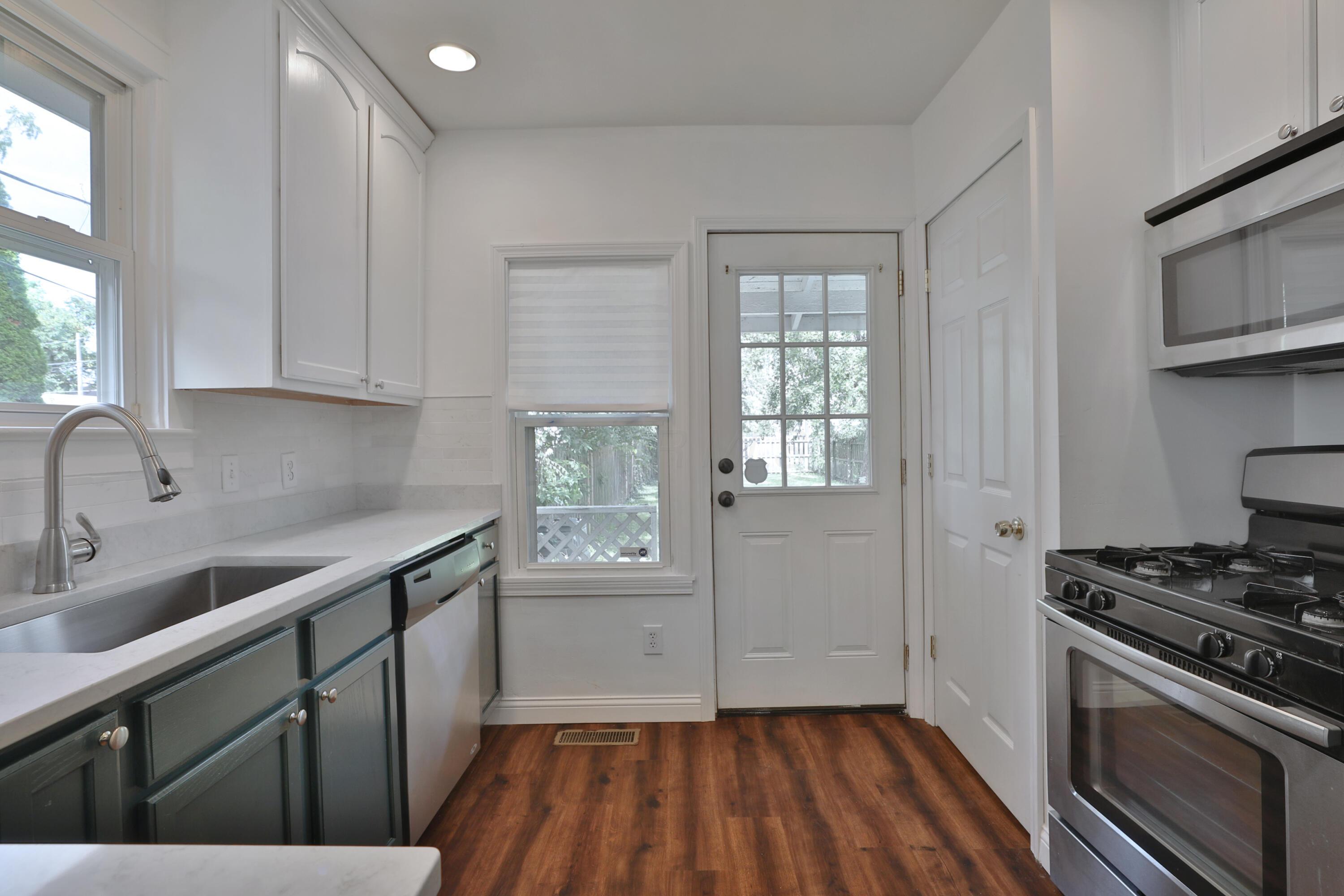 382 E Morrill Avenue Property Photo 8