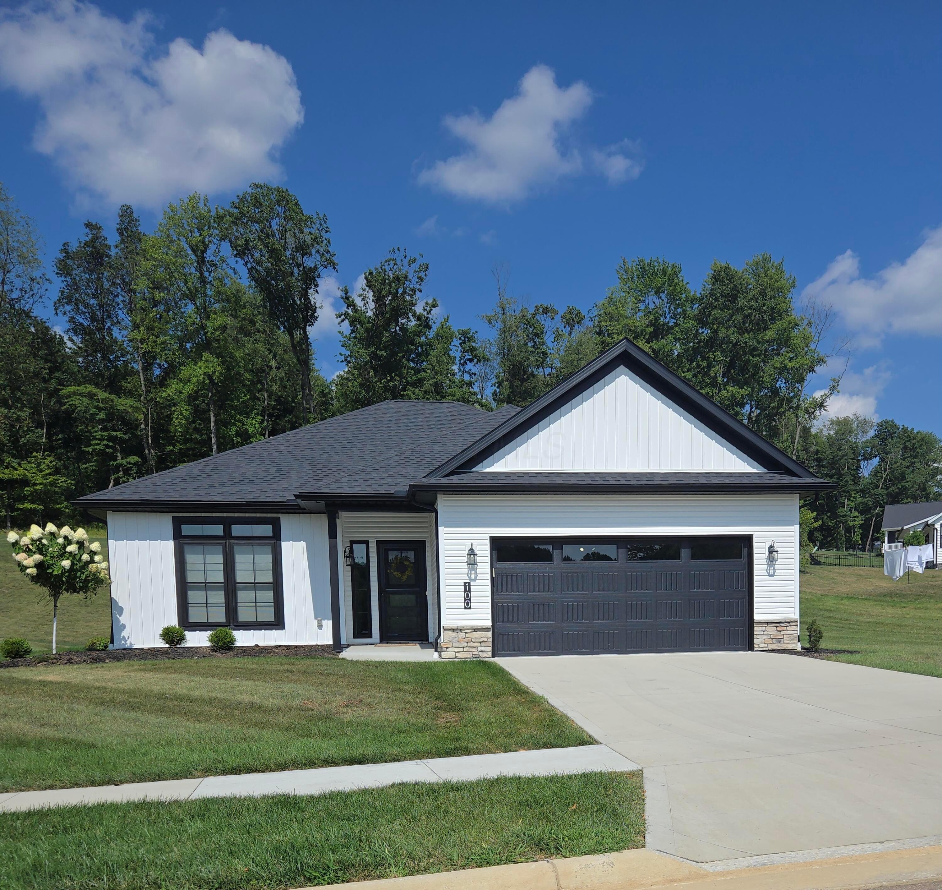 100 Roanoke Street Property Photo 1