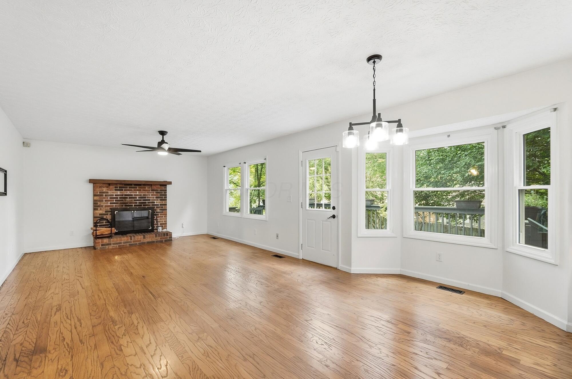 5203 Hickory Grove Property Photo 12