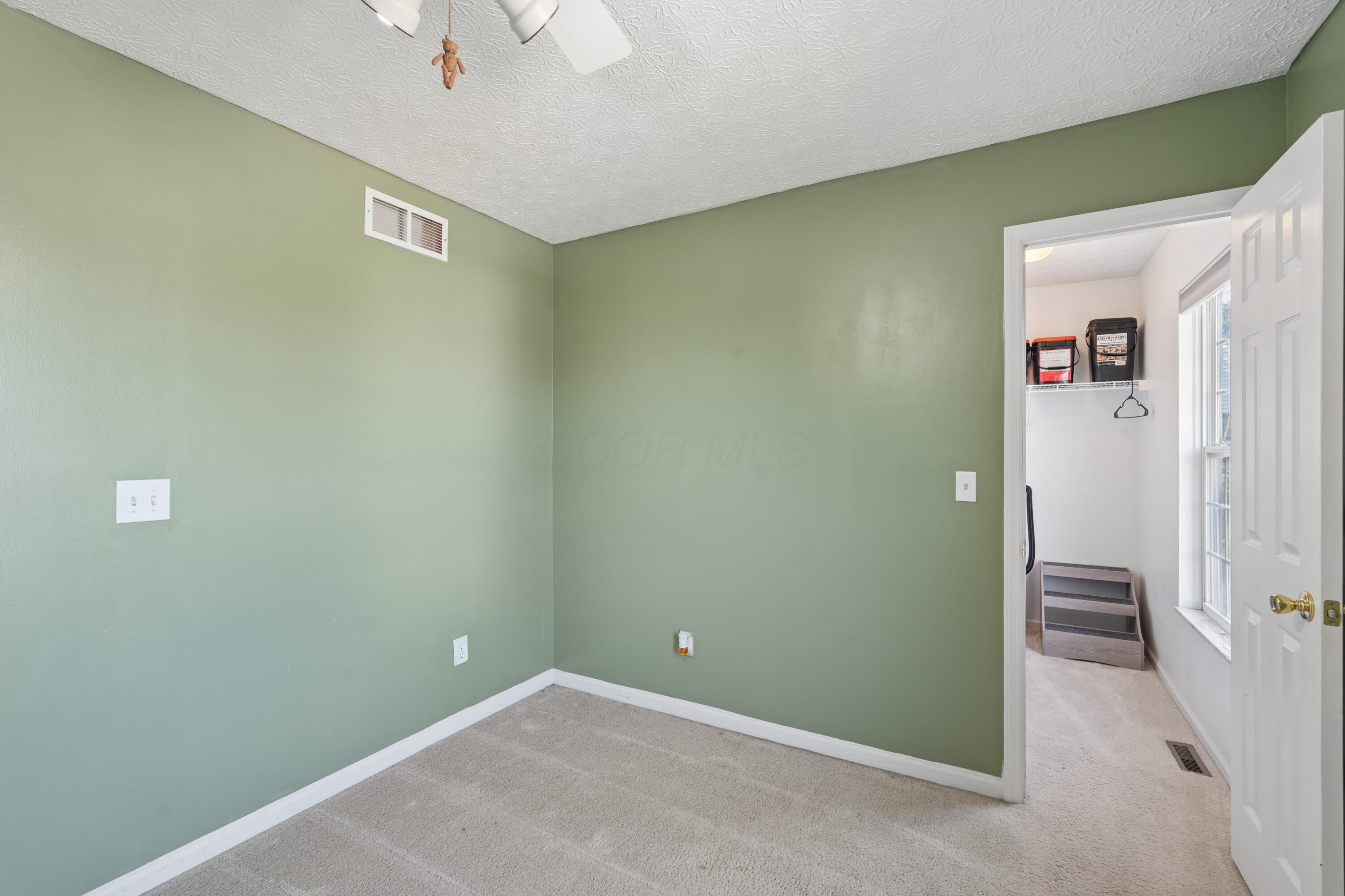 335 Edgemont Court Property Photo 31