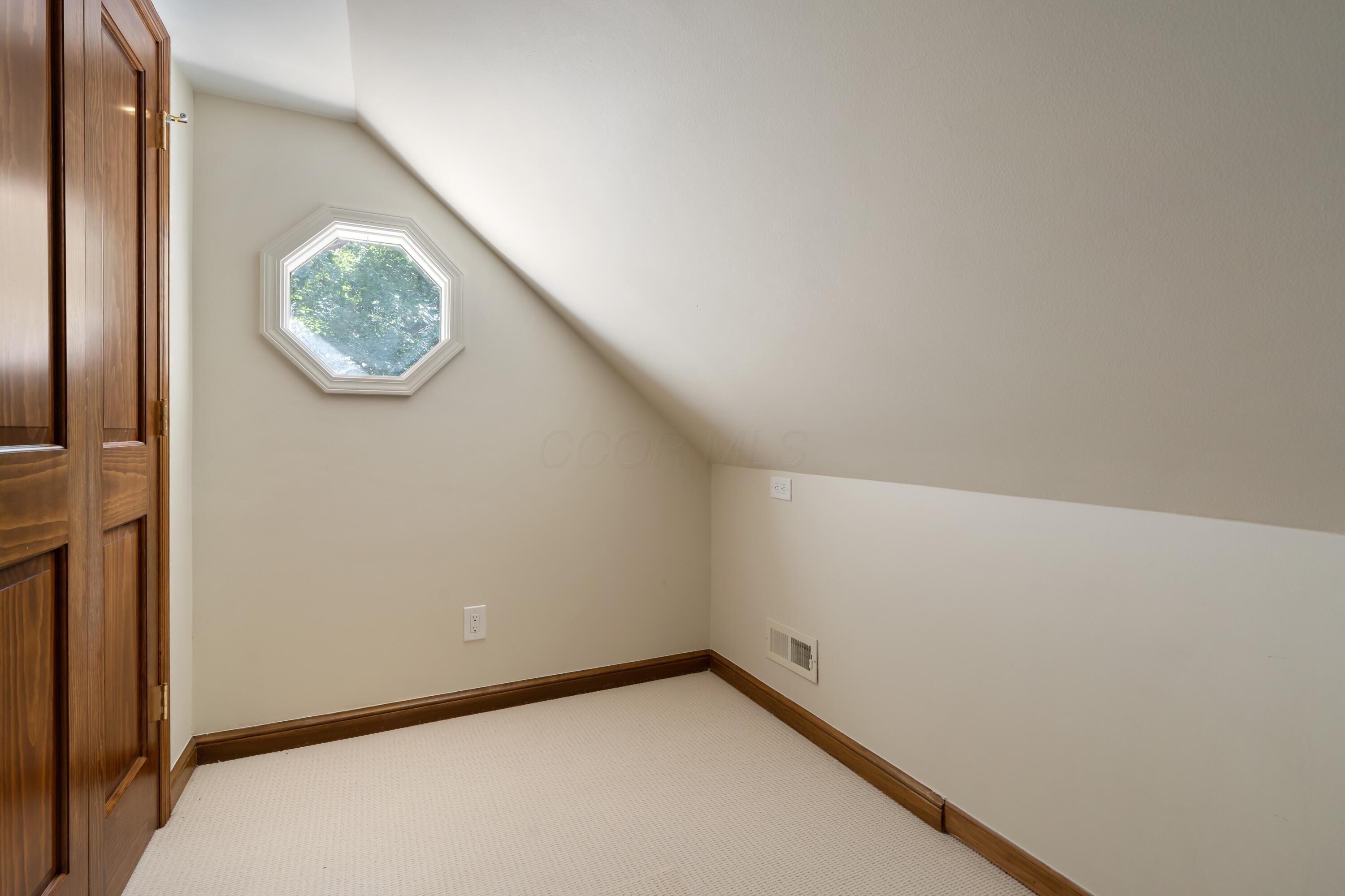 181 Whieldon Lane Property Photo 33