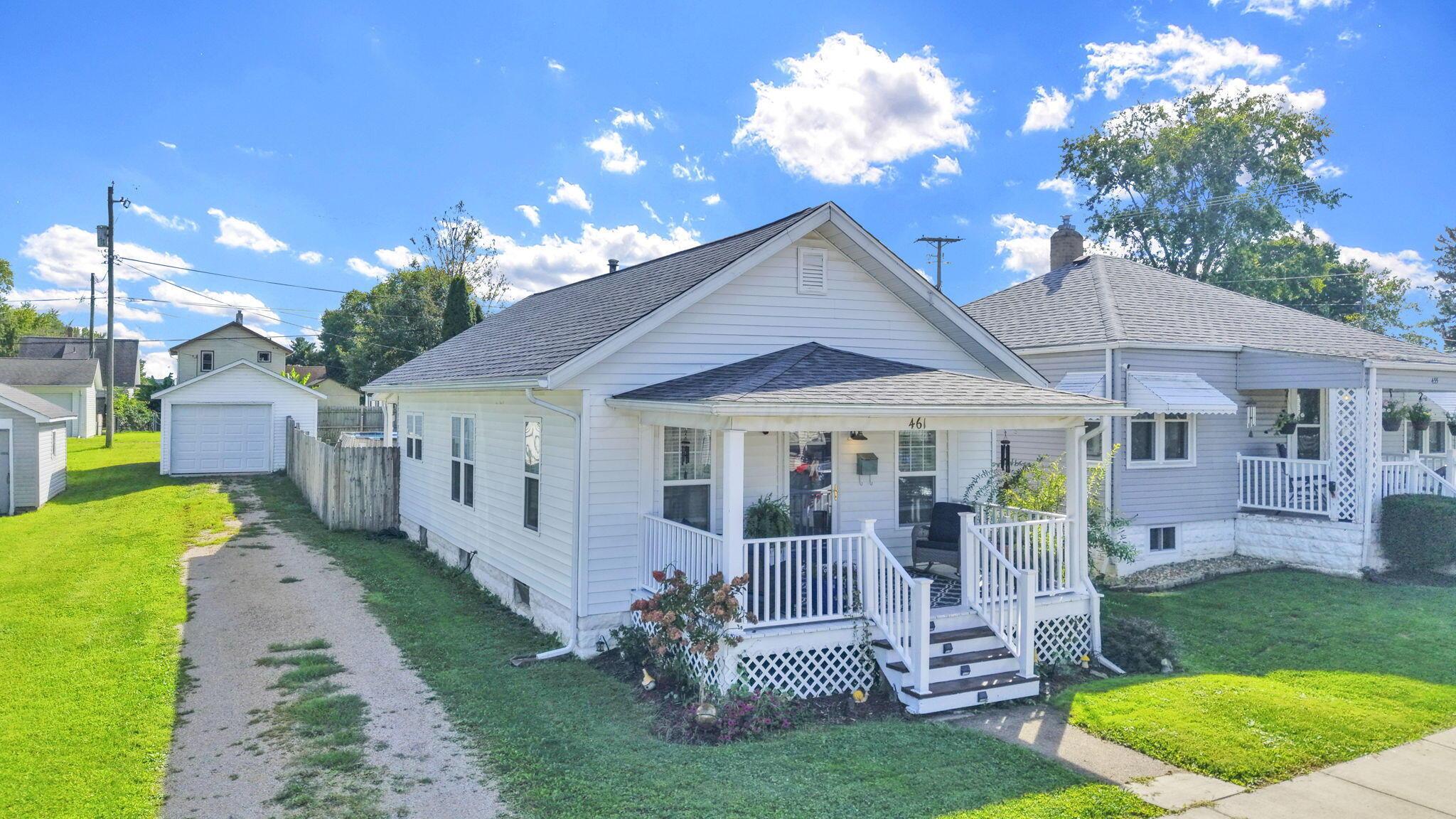 461 Arlington Avenue Property Photo 1