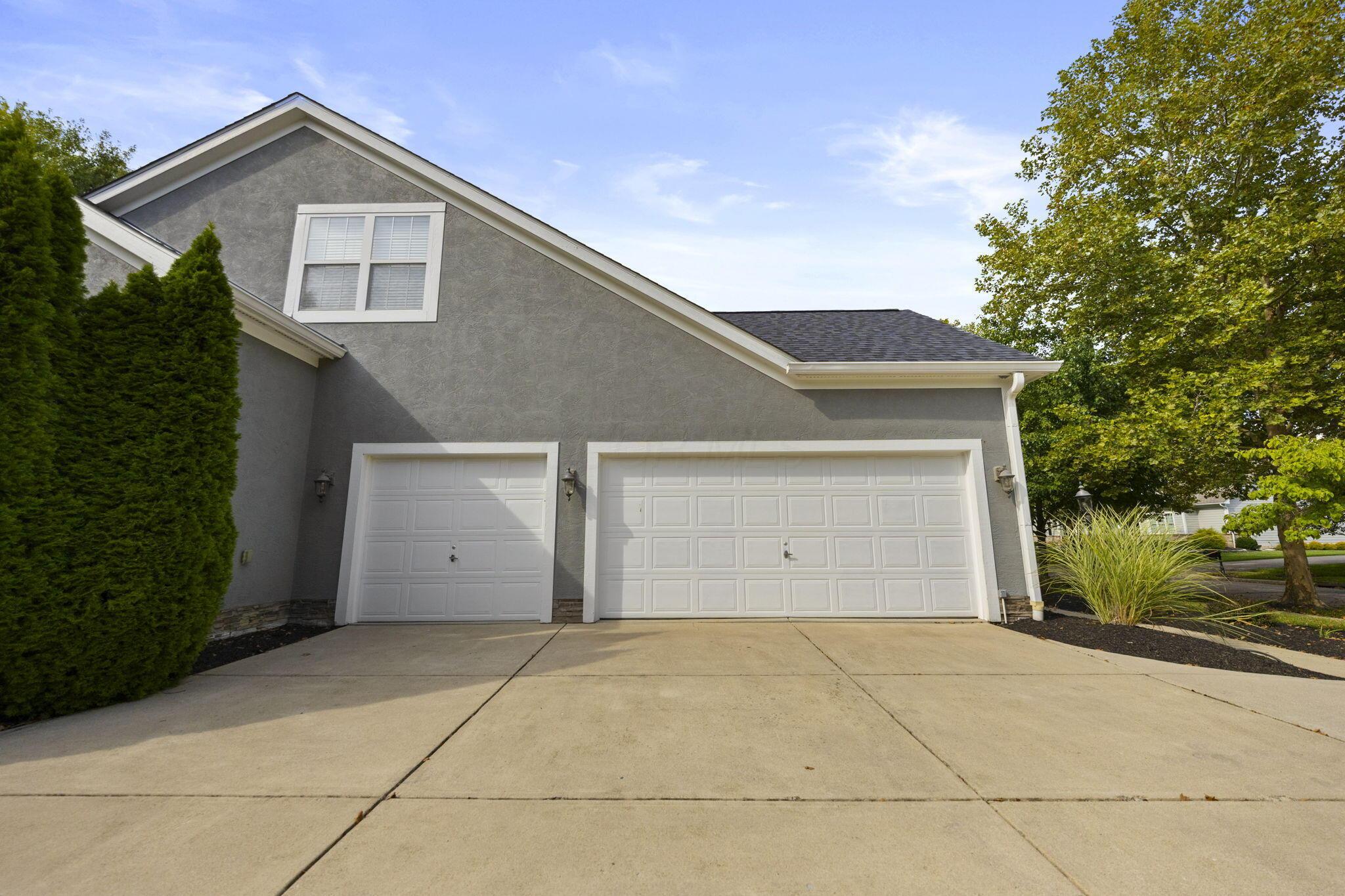 5852 Dunheath Loop Property Photo 3