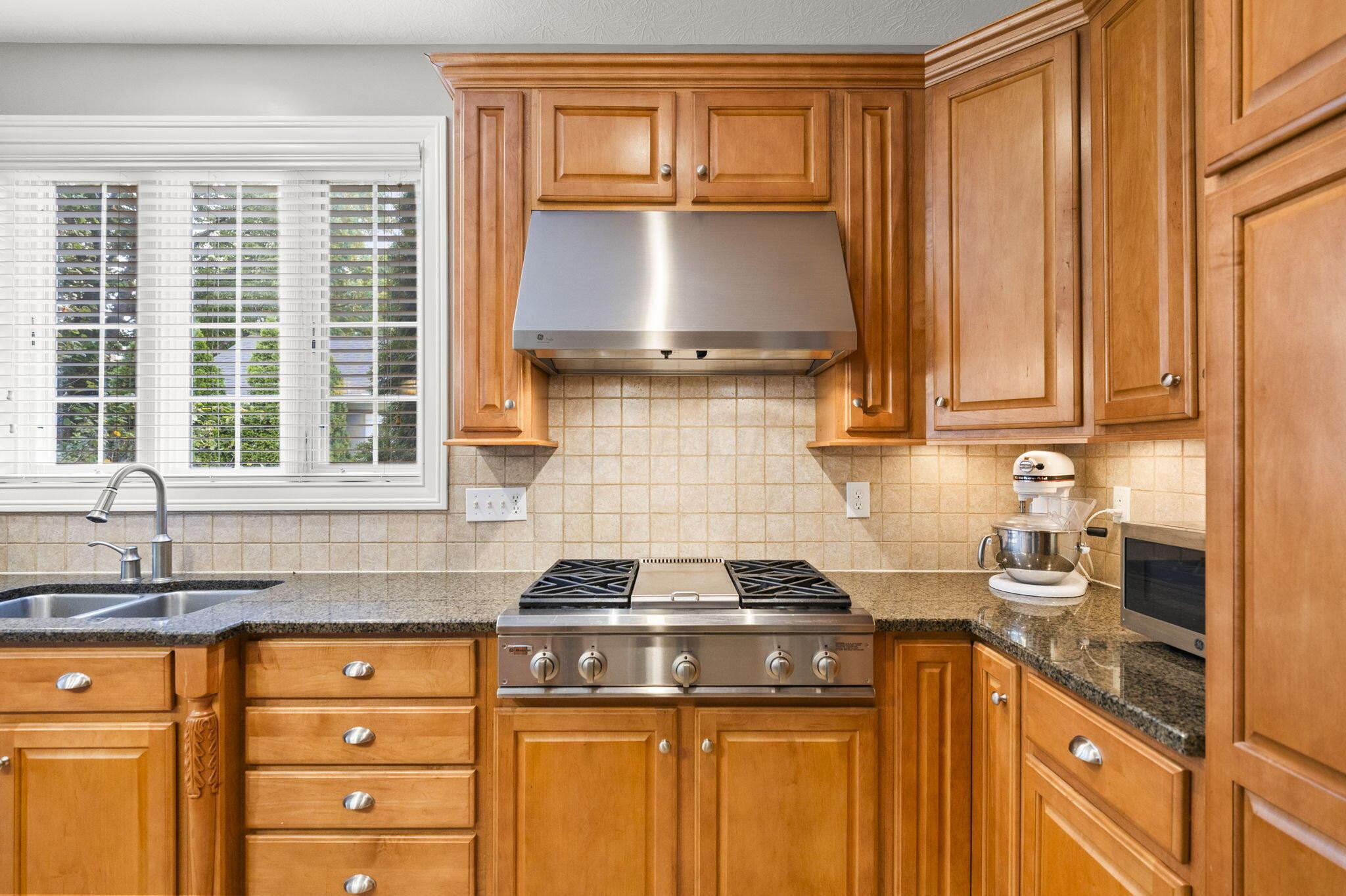 5852 Dunheath Loop Property Photo 12