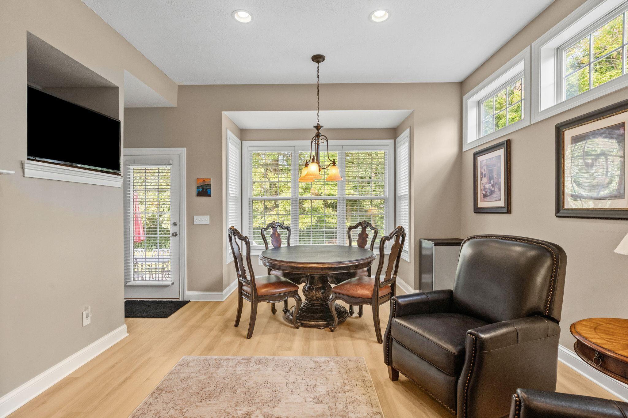 5852 Dunheath Loop Property Photo 18