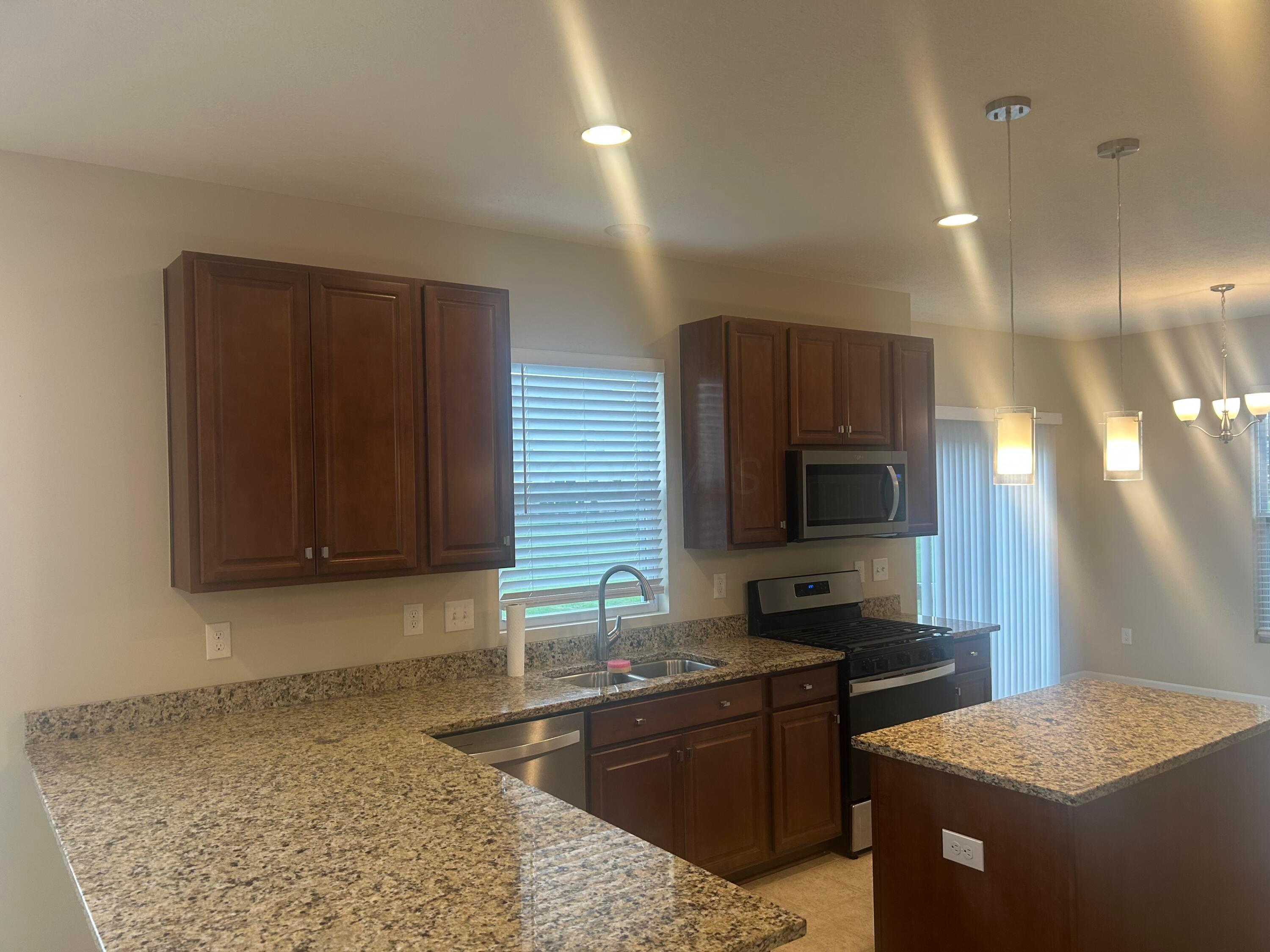 6613 Constitution Way Property Photo 6