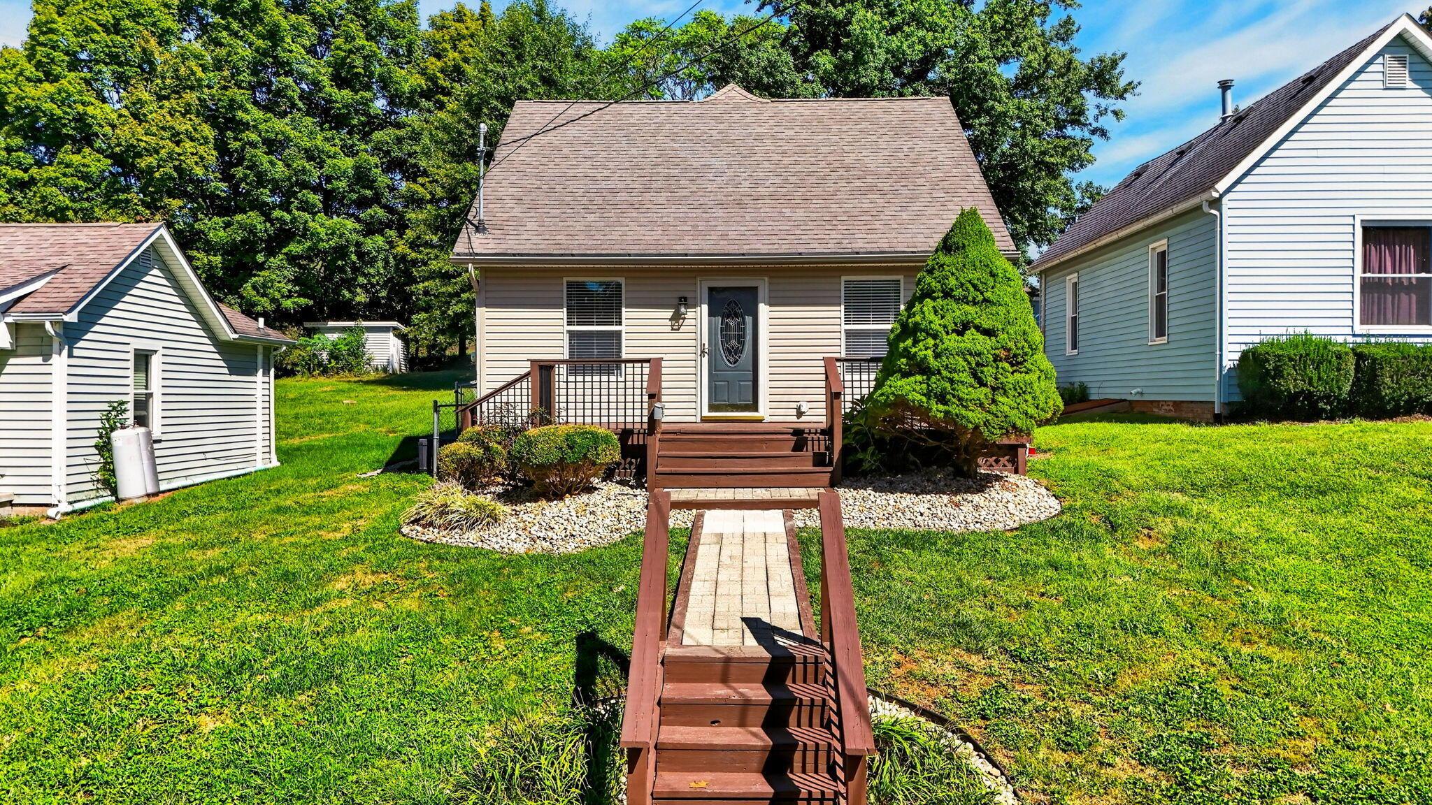 16 E Mitchell Street Property Photo 10