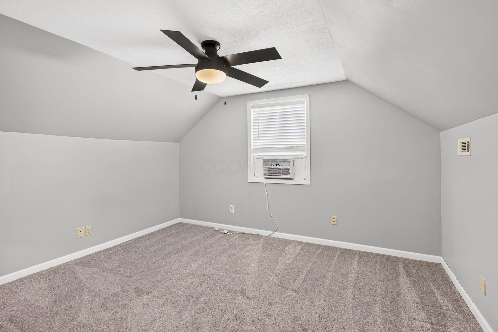 16 E Mitchell Street Property Photo 31