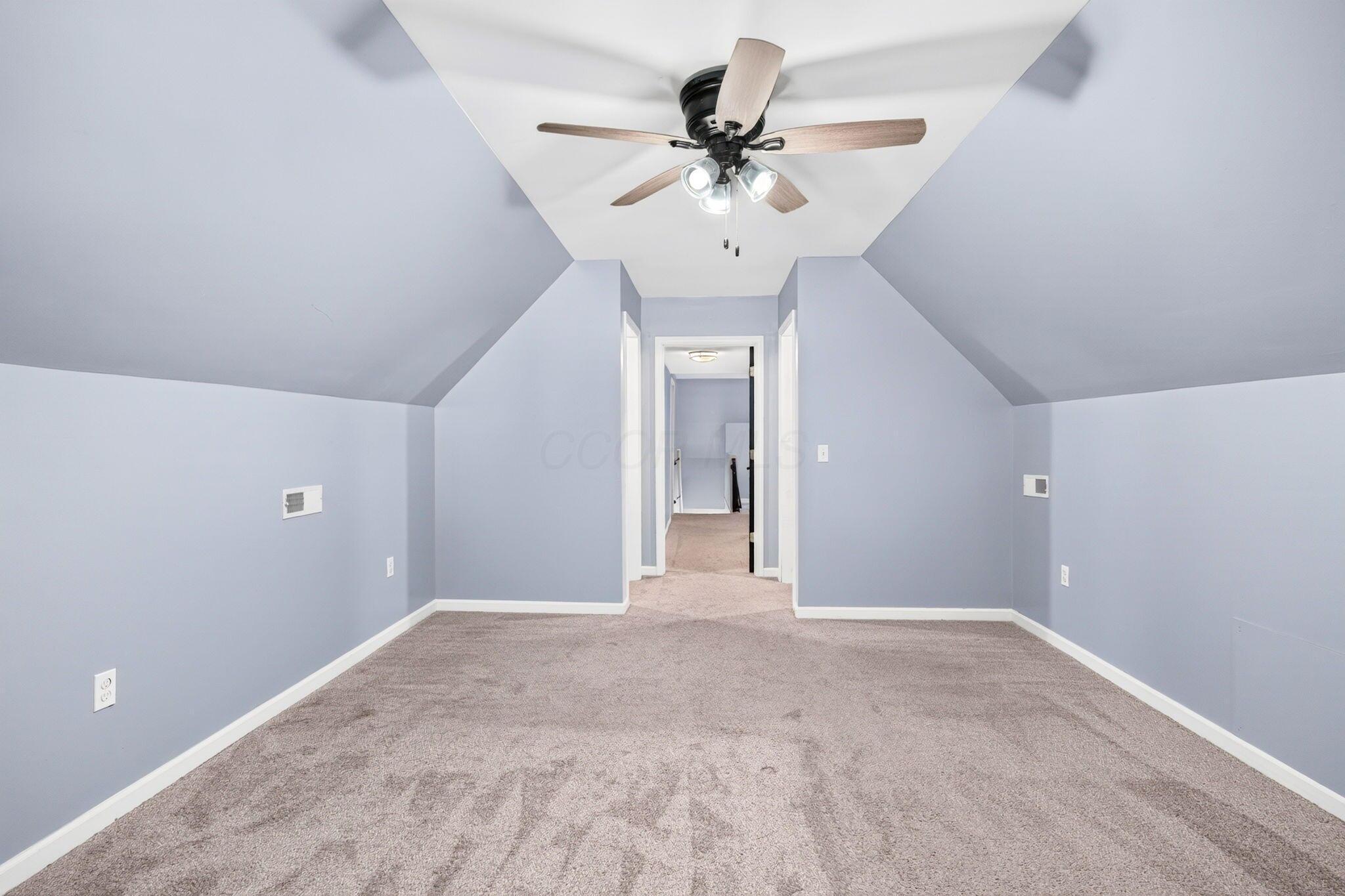 16 E Mitchell Street Property Photo 36