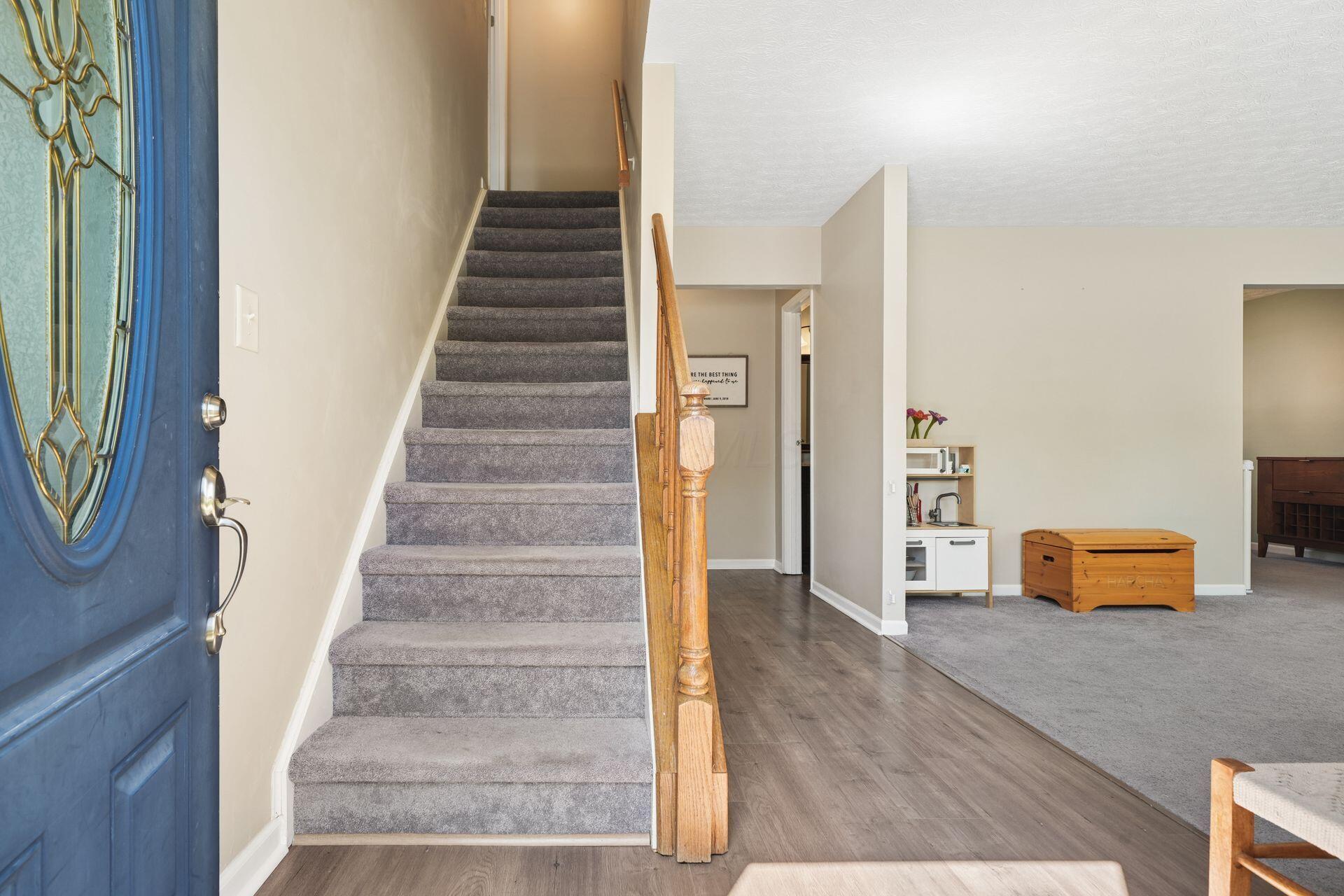 3794 Ravens Glen Drive Property Photo 2