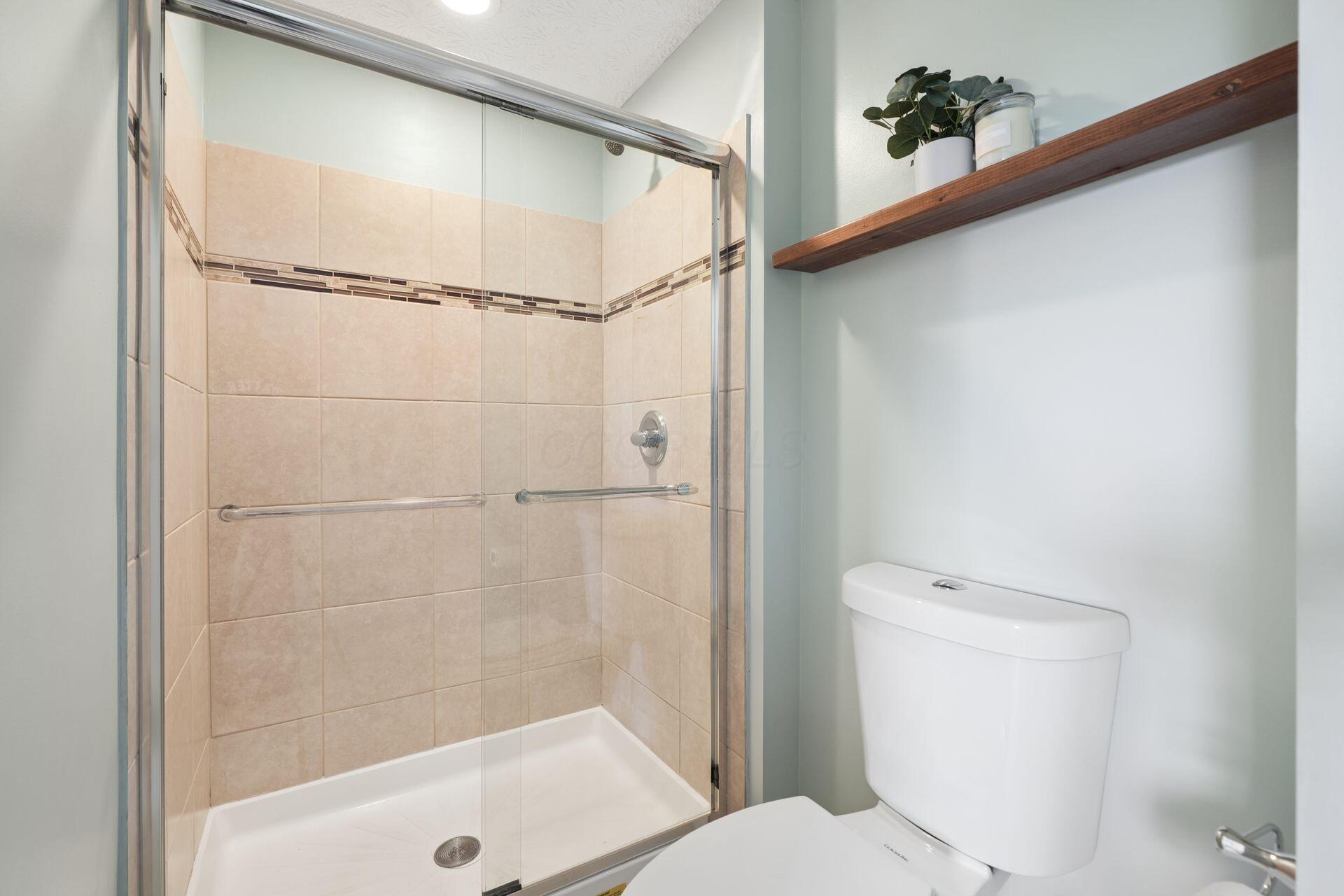3794 Ravens Glen Drive Property Photo 13