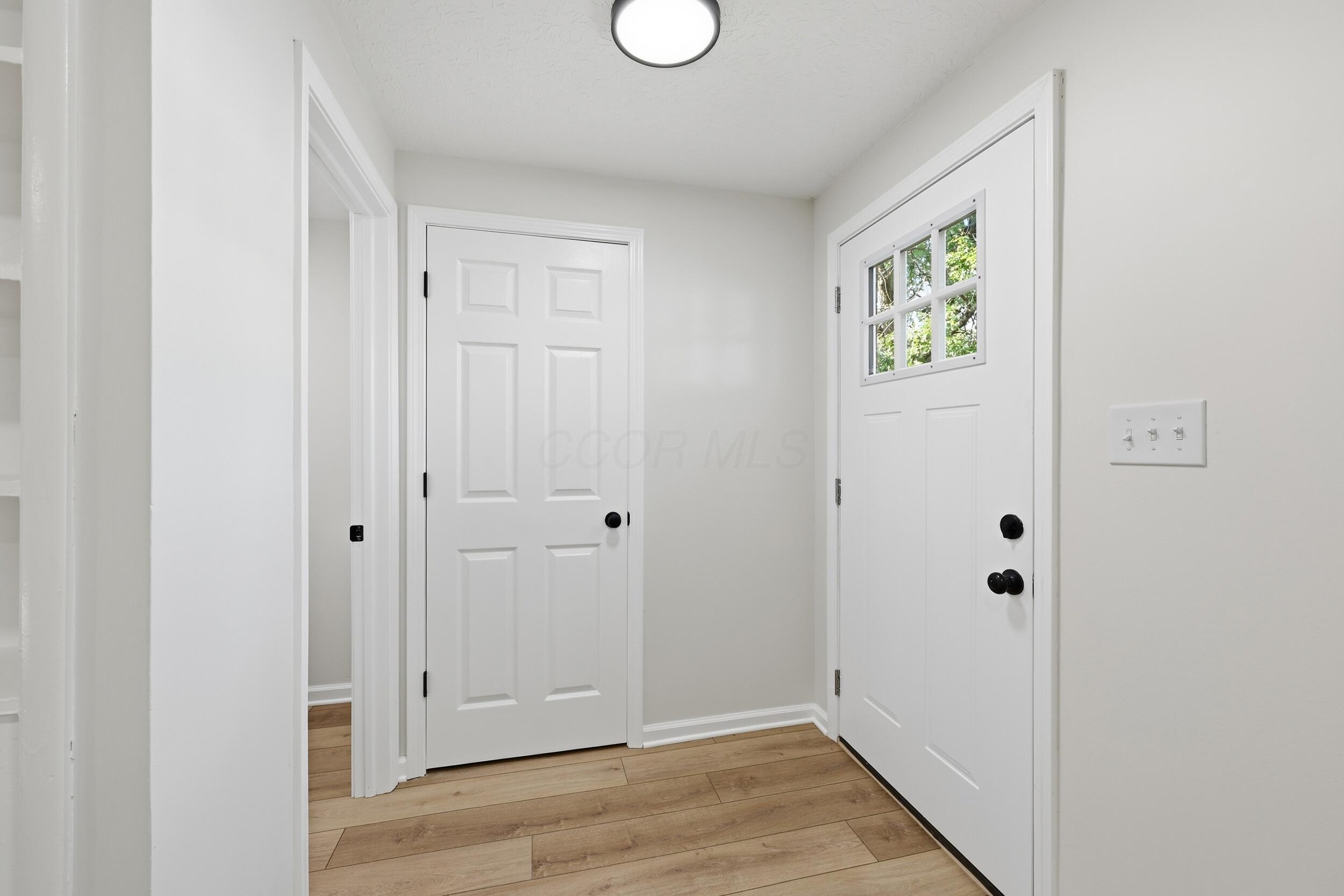 8702 Glencanyon Drive Property Photo 5
