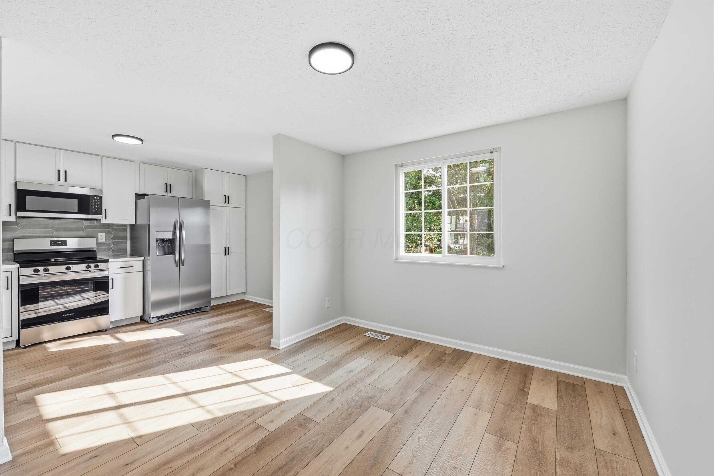 8702 Glencanyon Drive Property Photo 15