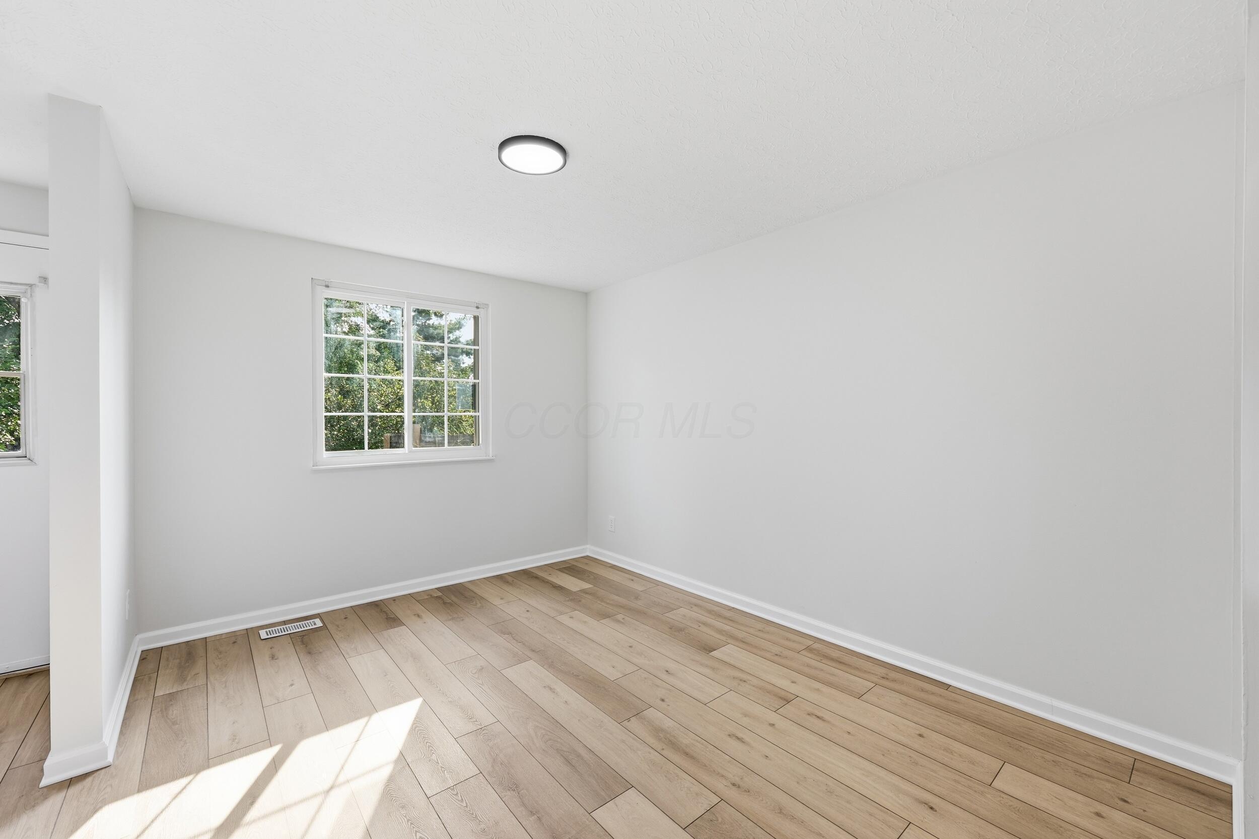 8702 Glencanyon Drive Property Photo 18
