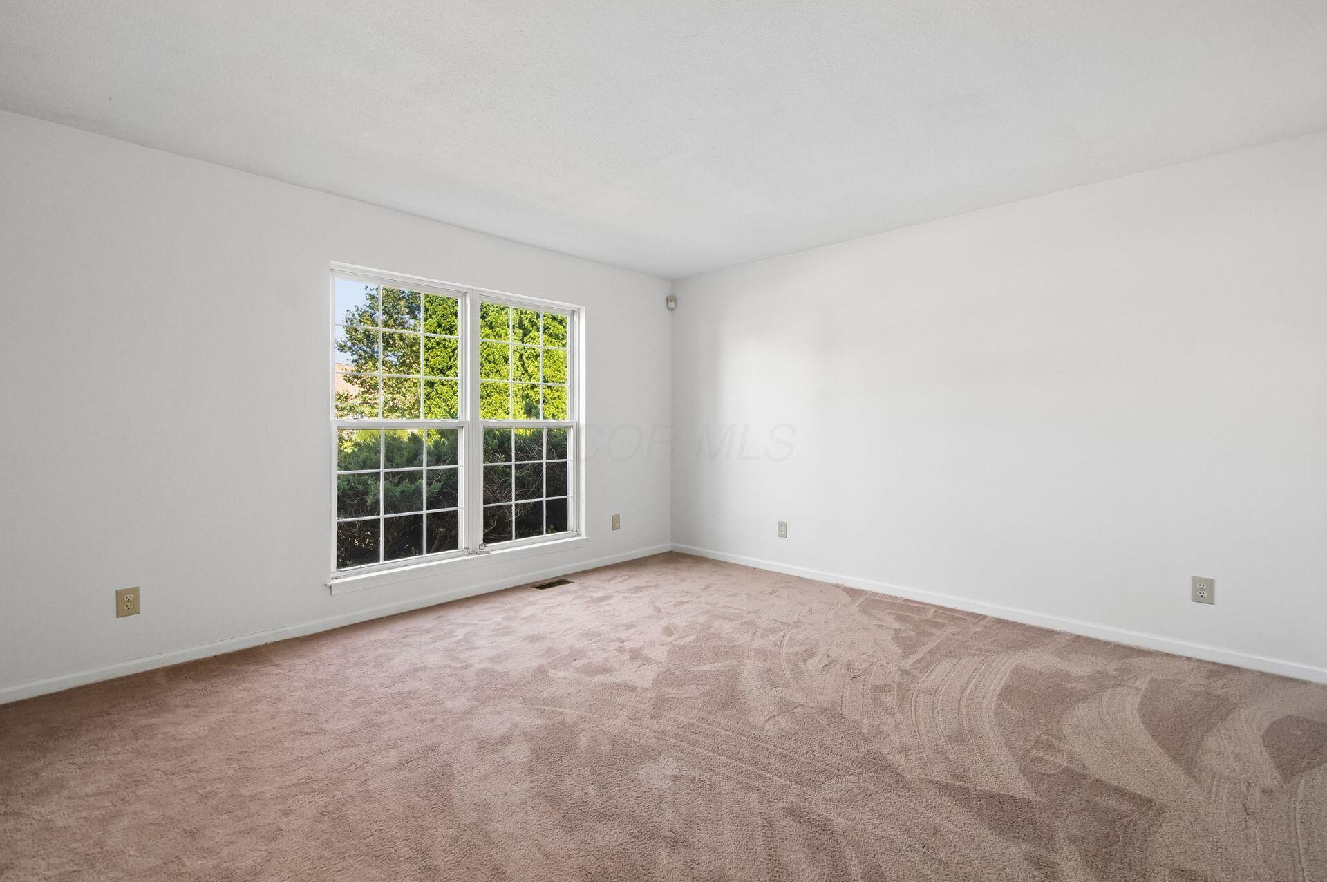 3033 Benchmark Drive Property Photo 6