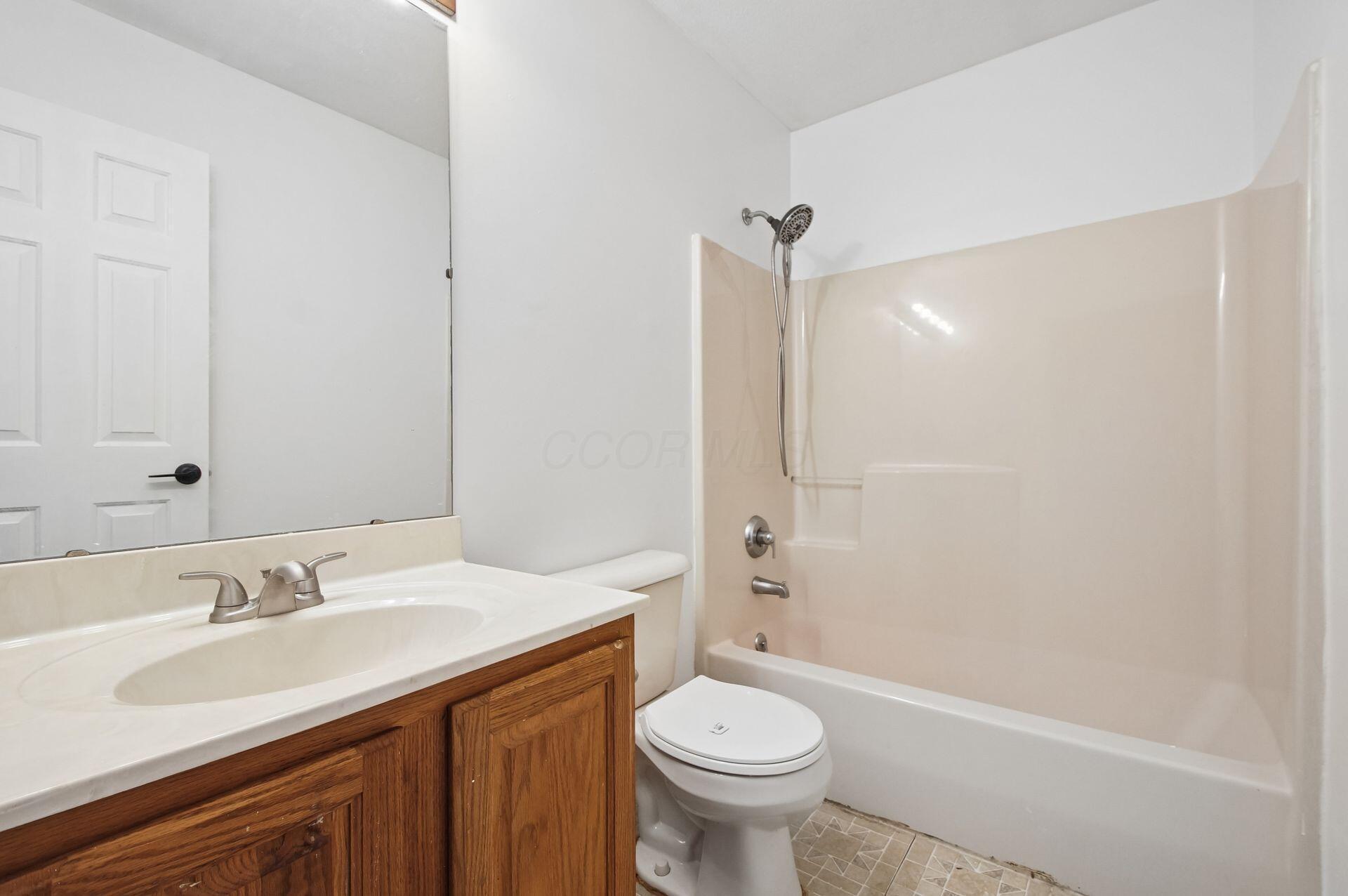 3033 Benchmark Drive Property Photo 16