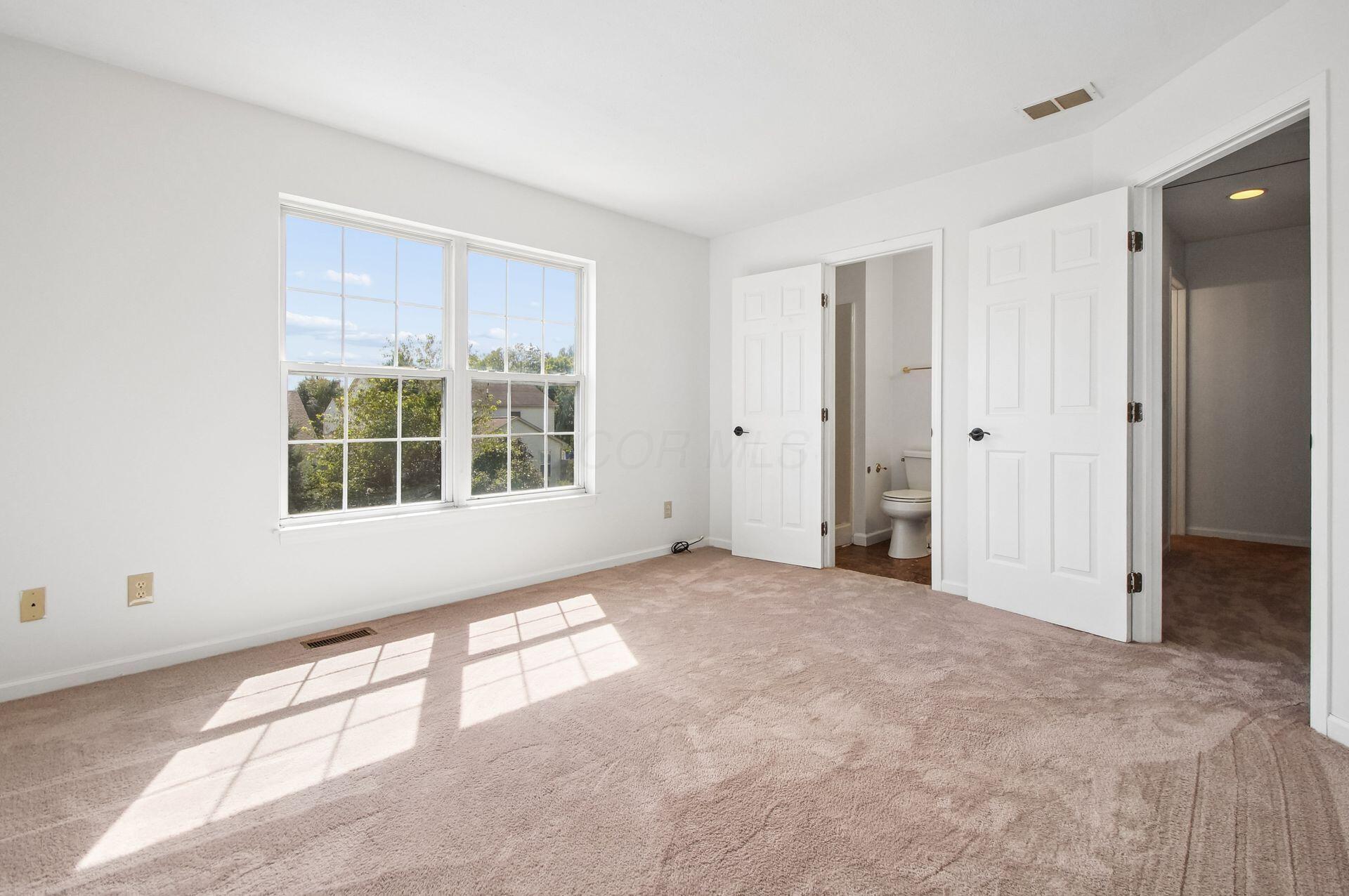 3033 Benchmark Drive Property Photo 18