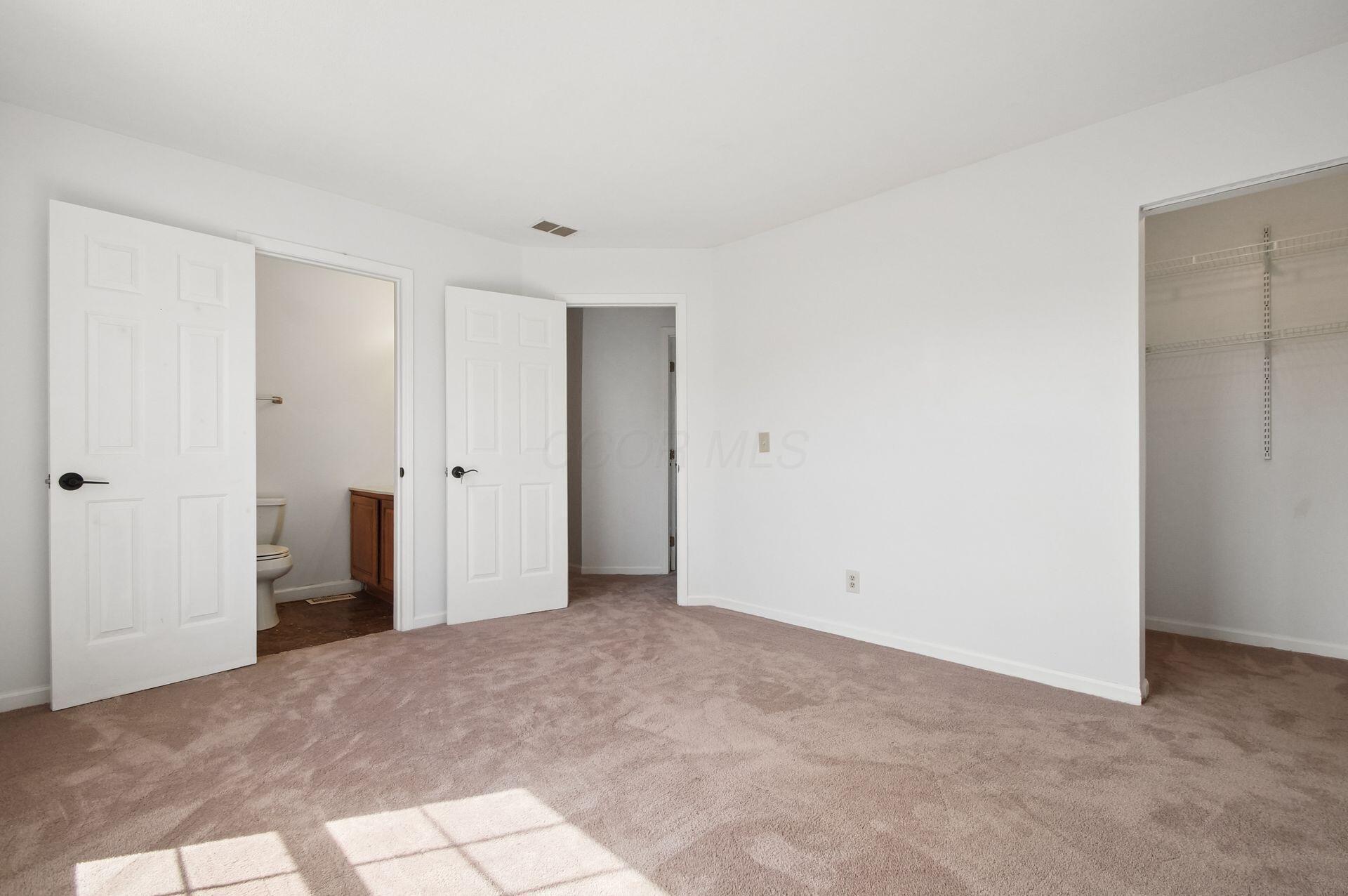 3033 Benchmark Drive Property Photo 19