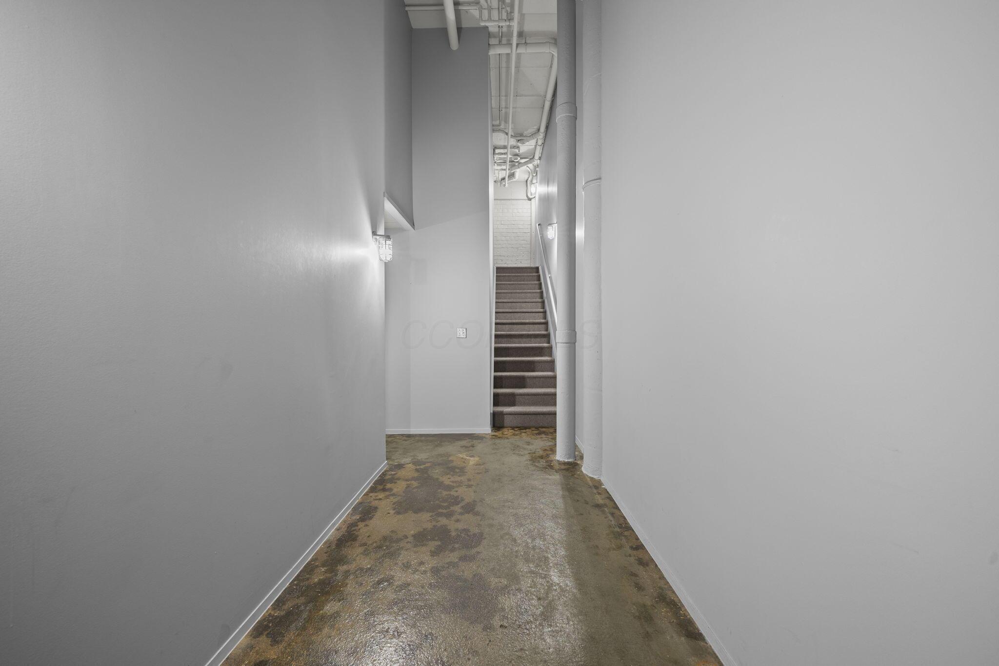 60 E Spring Street, 223 Property Photo 10