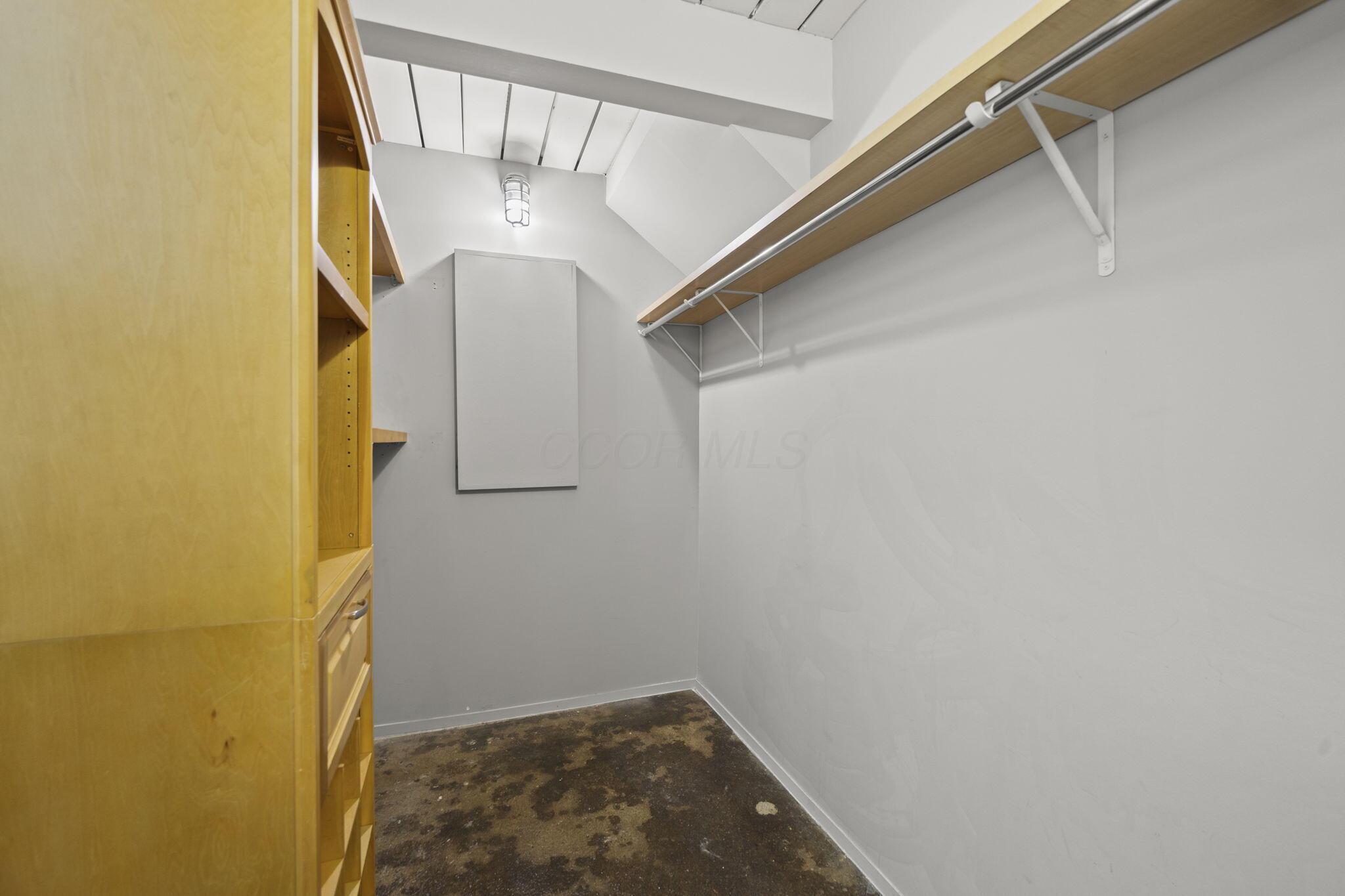 60 E Spring Street, 223 Property Photo 16