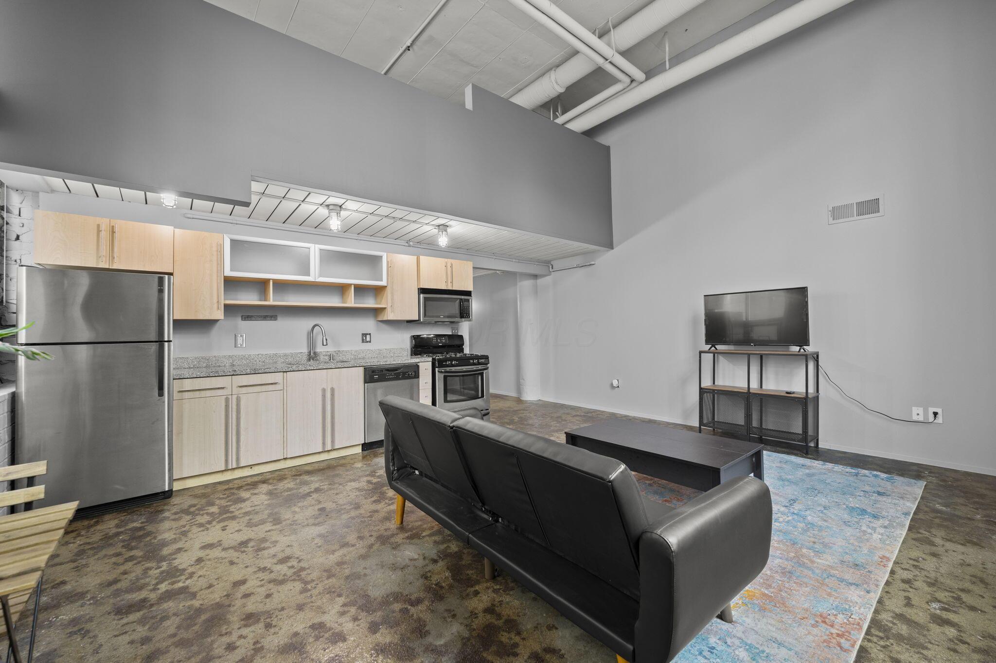 60 E Spring Street, 223 Property Photo 21