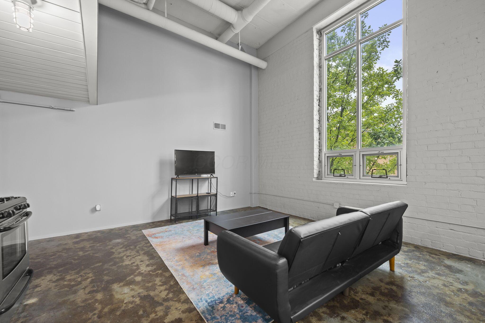 60 E Spring Street, 223 Property Photo 22