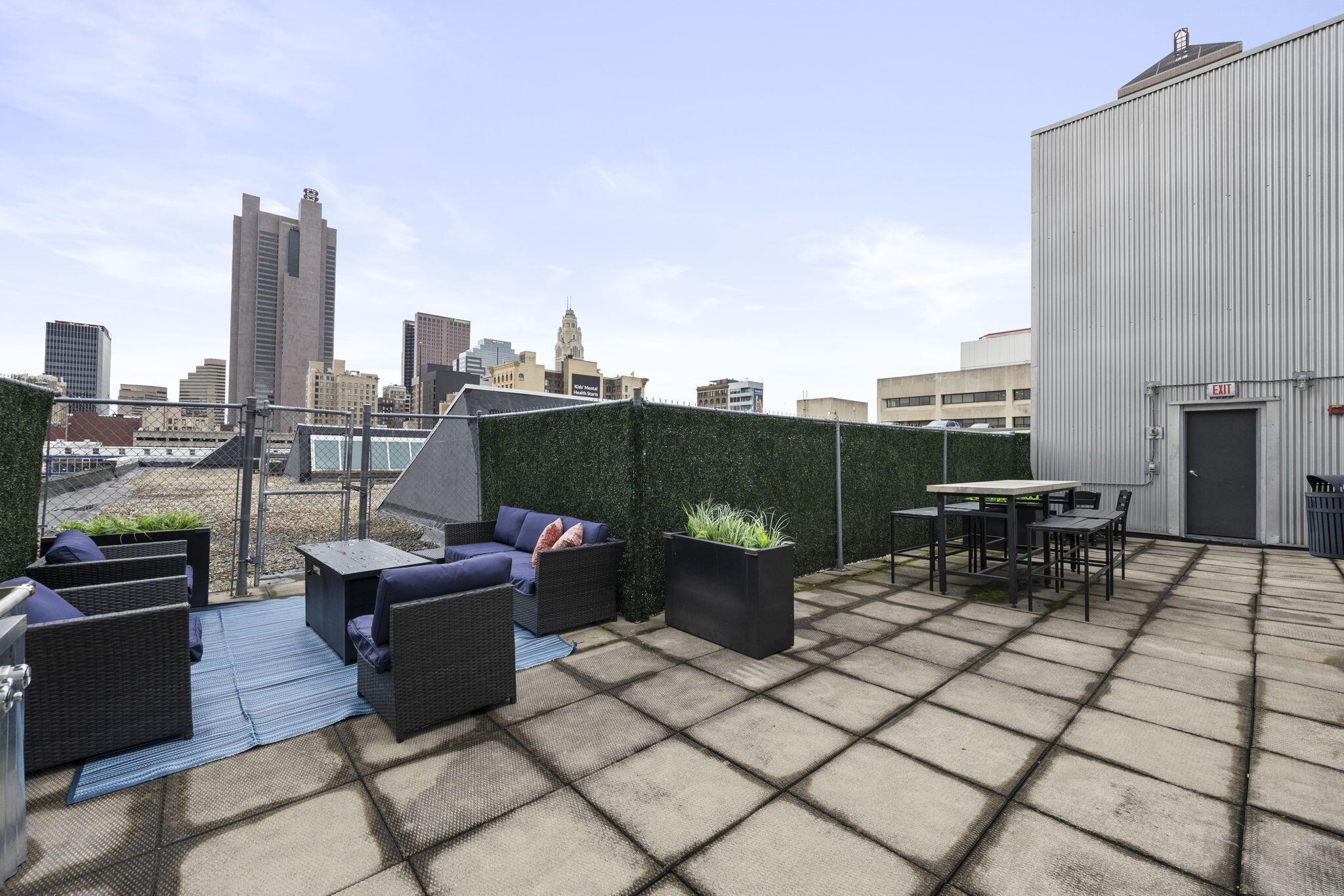 60 E Spring Street, 223 Property Photo 38