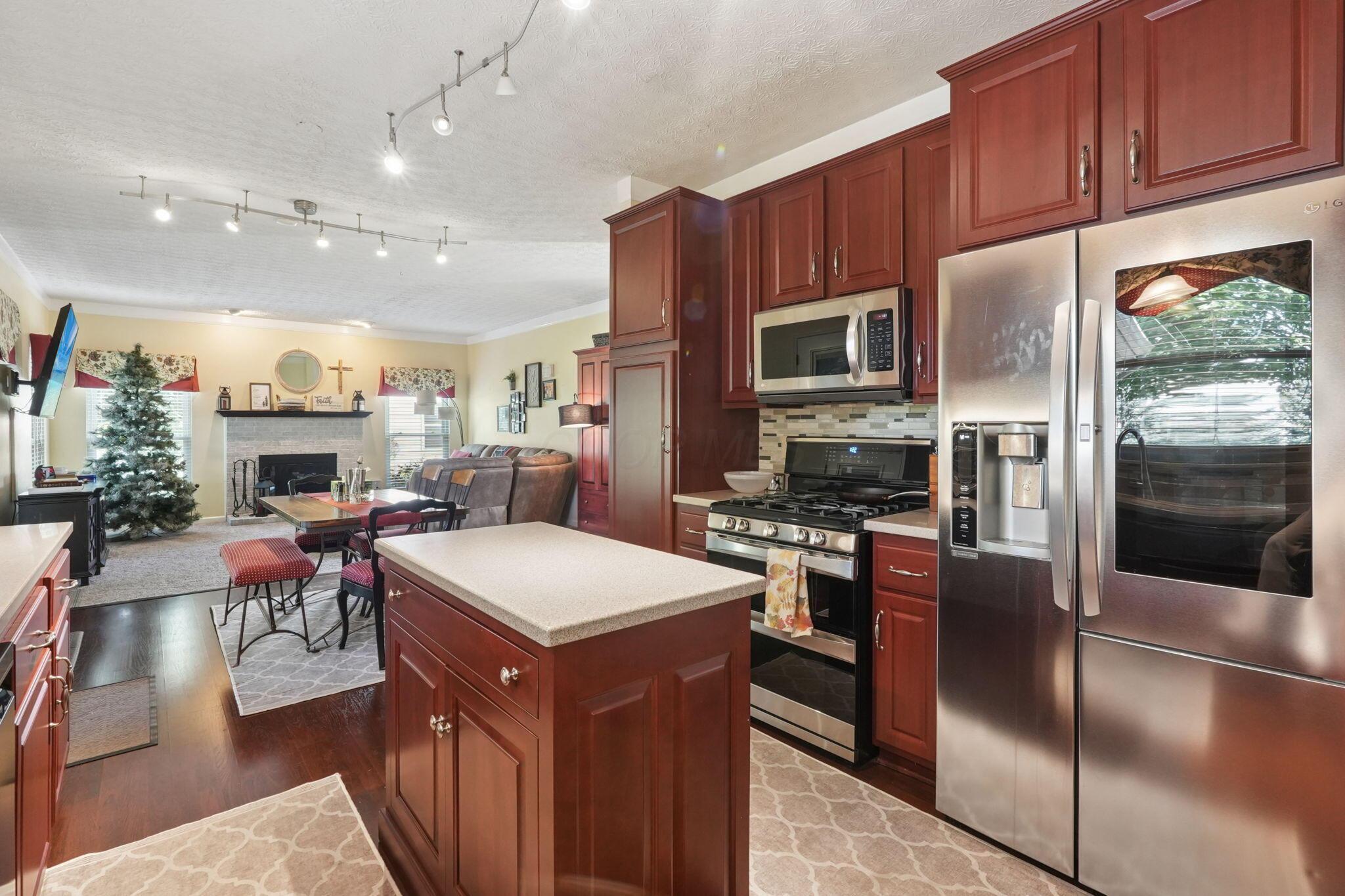 5628 Westbriar Drive Property Photo 15