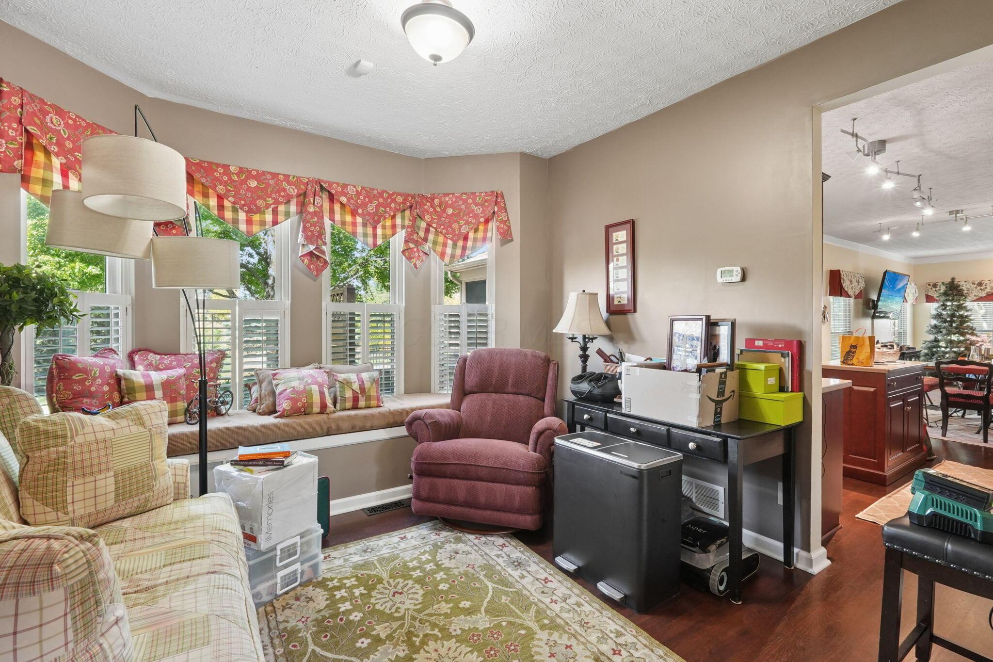 5628 Westbriar Drive Property Photo 20