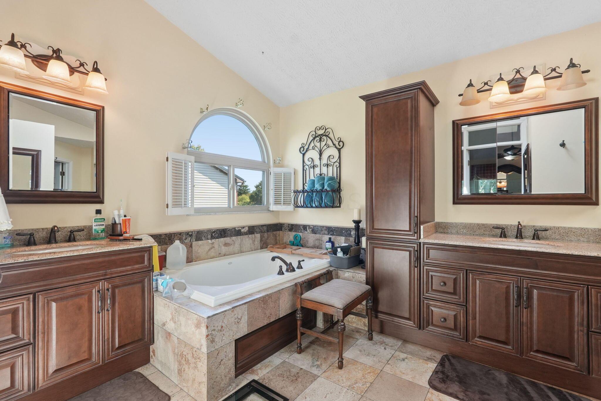 5628 Westbriar Drive Property Photo 34