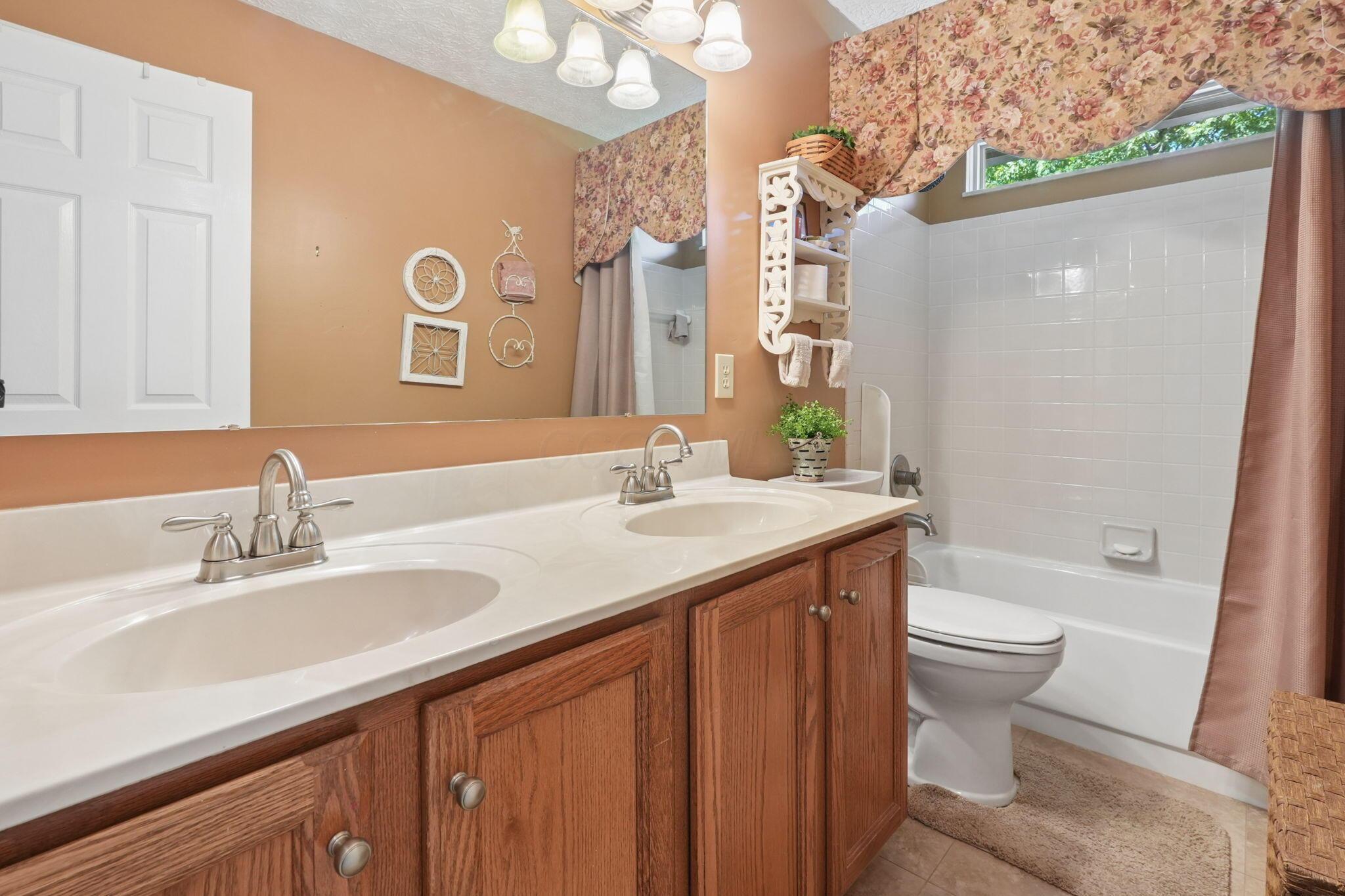 5628 Westbriar Drive Property Photo 39