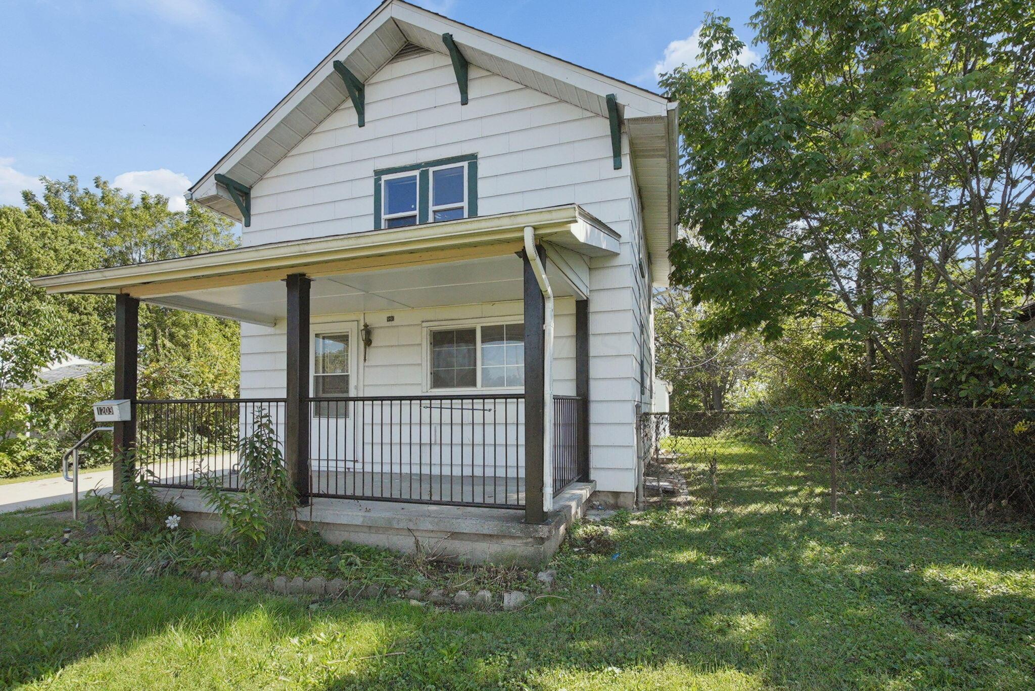 1203 E Innis Avenue Property Photo 2