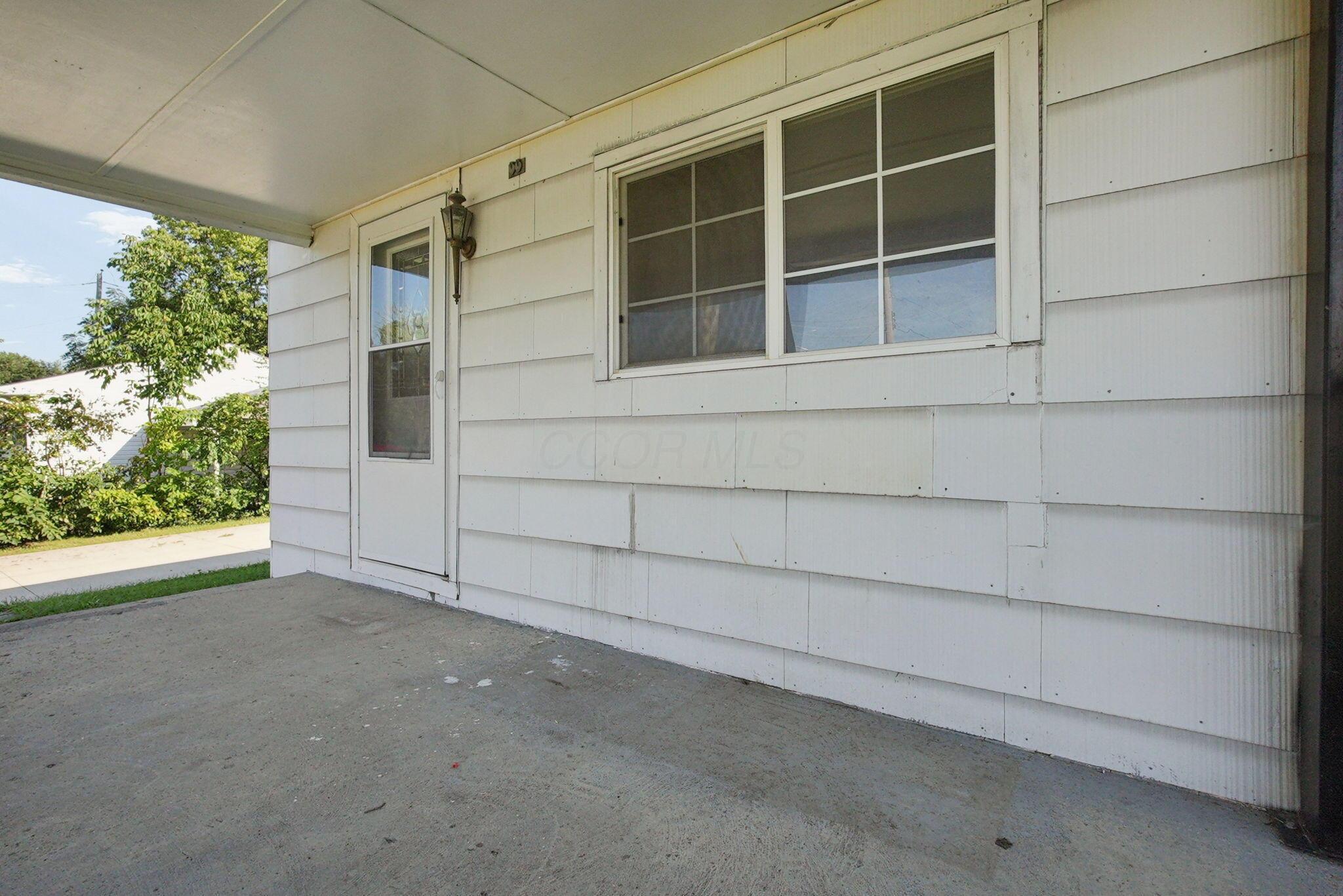 1203 E Innis Avenue Property Photo 4