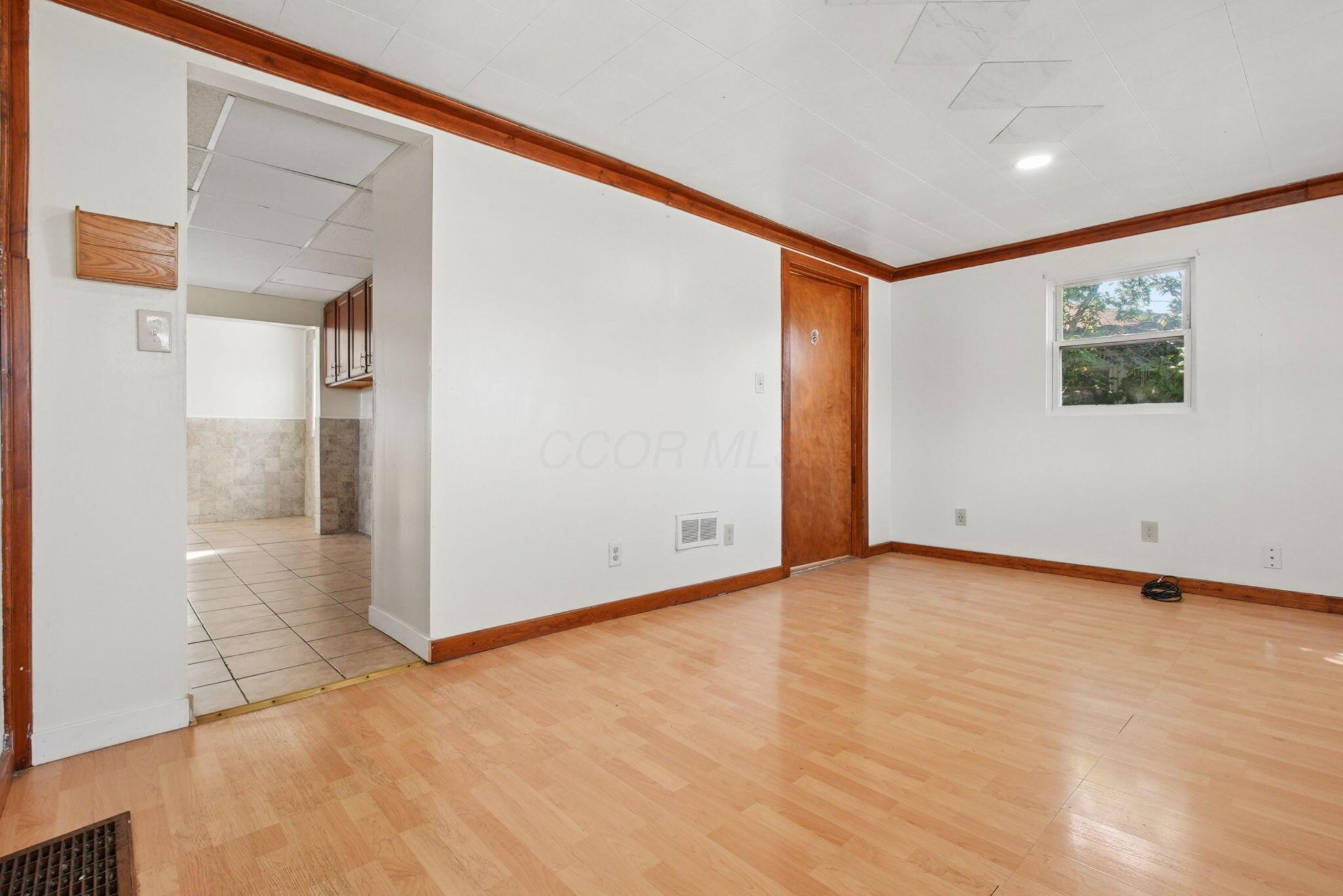 1203 E Innis Avenue Property Photo 6