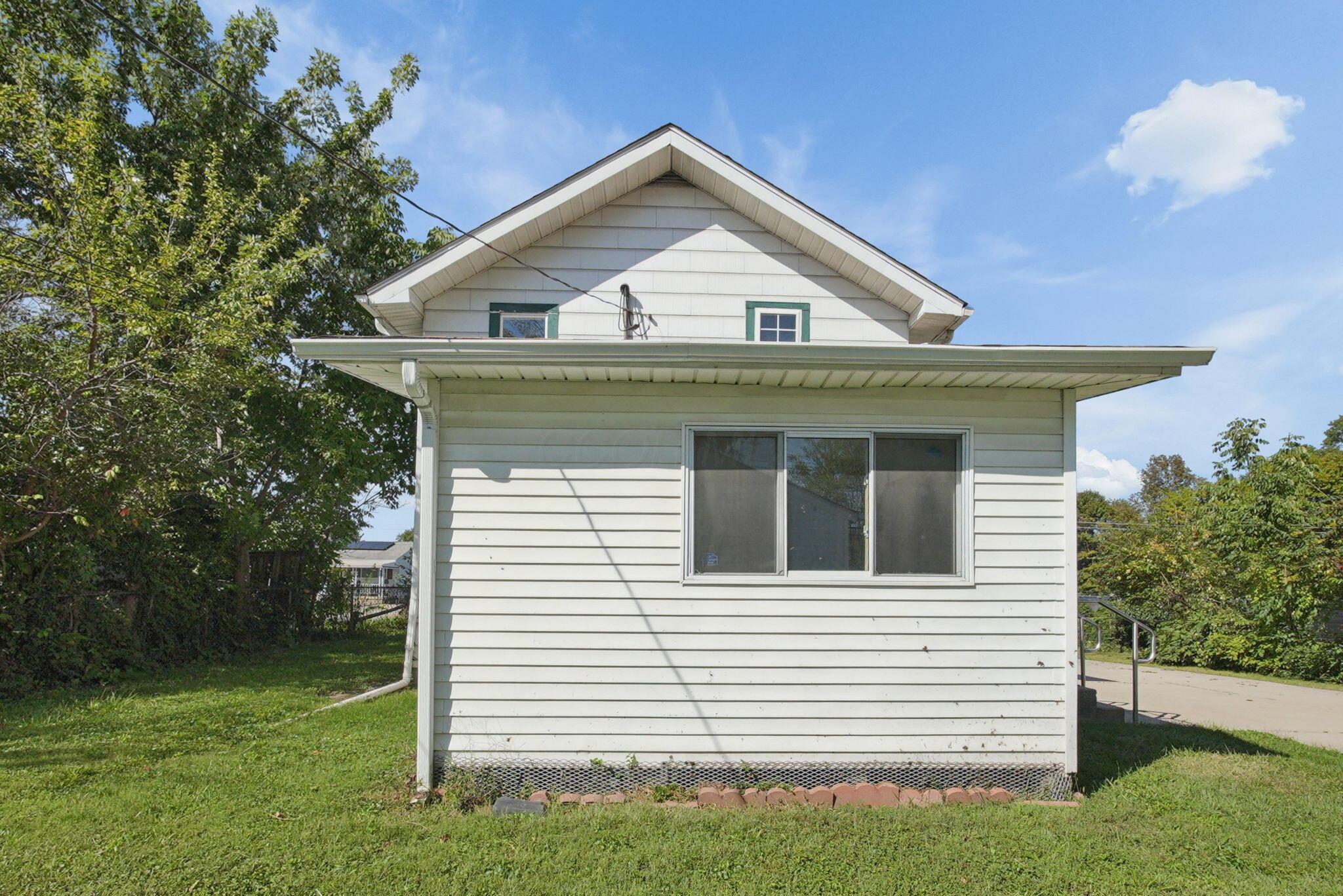 1203 E Innis Avenue Property Photo 28