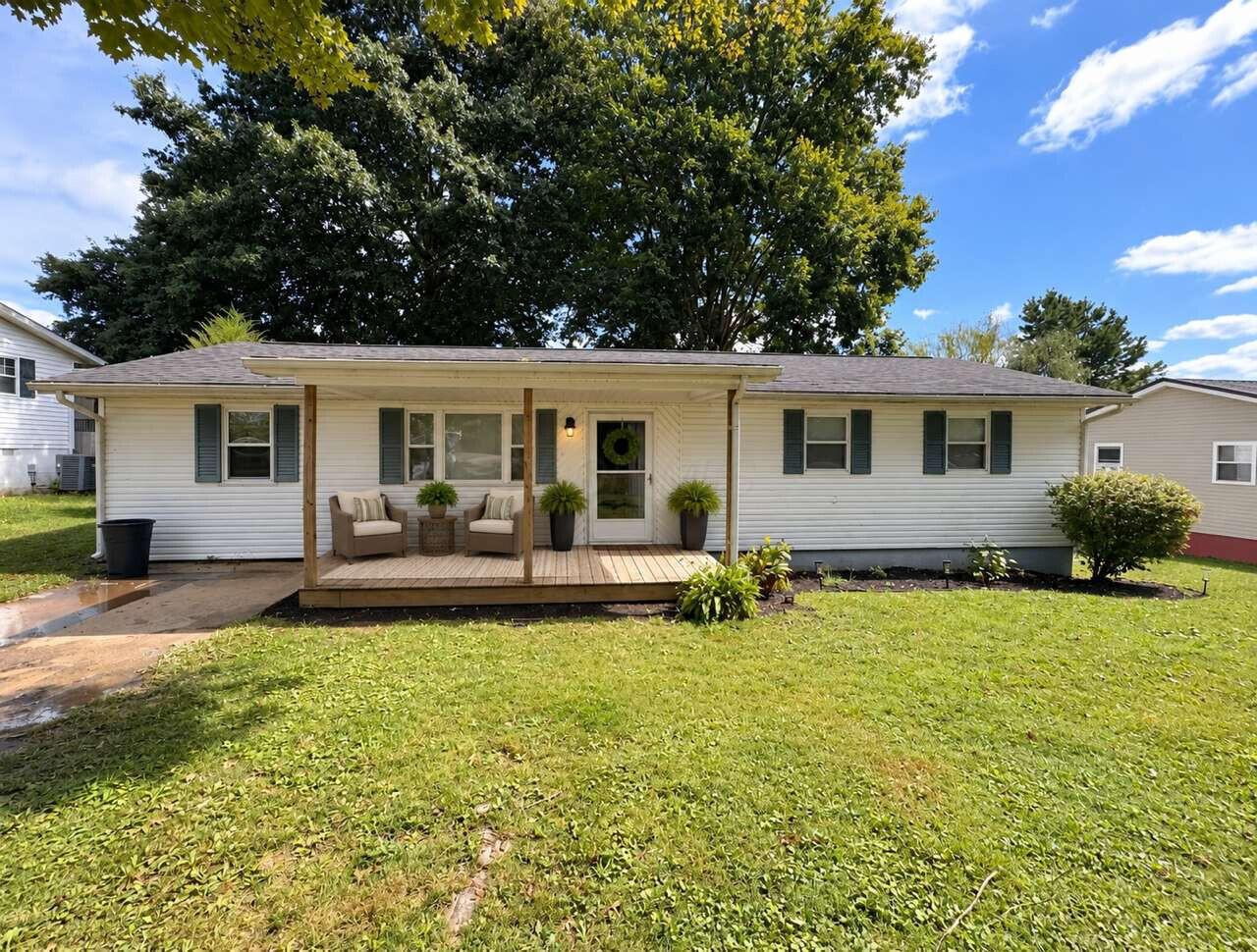 166 Gavin Street Property Photo 1
