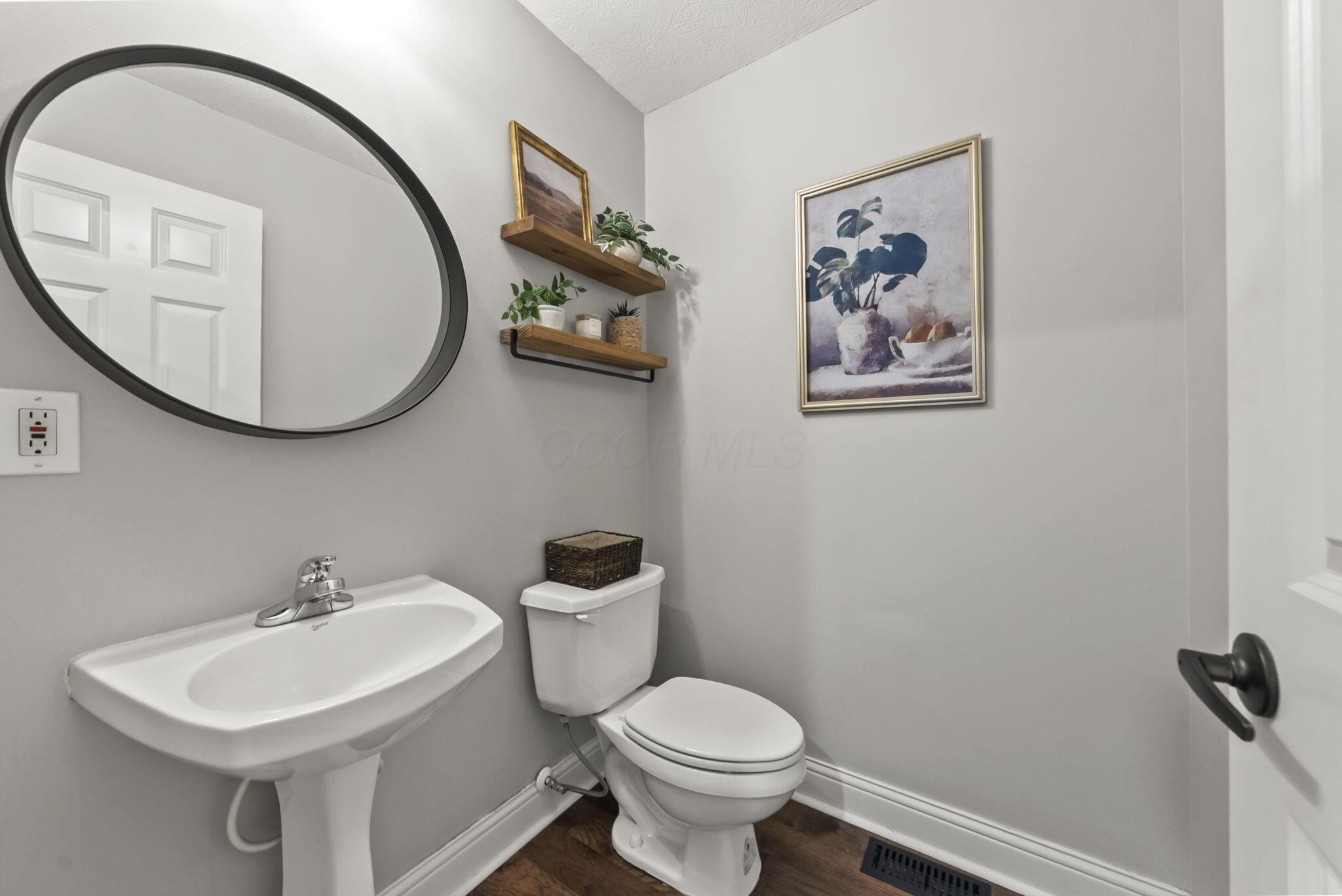 6214 Turvey Loop W Property Photo 16