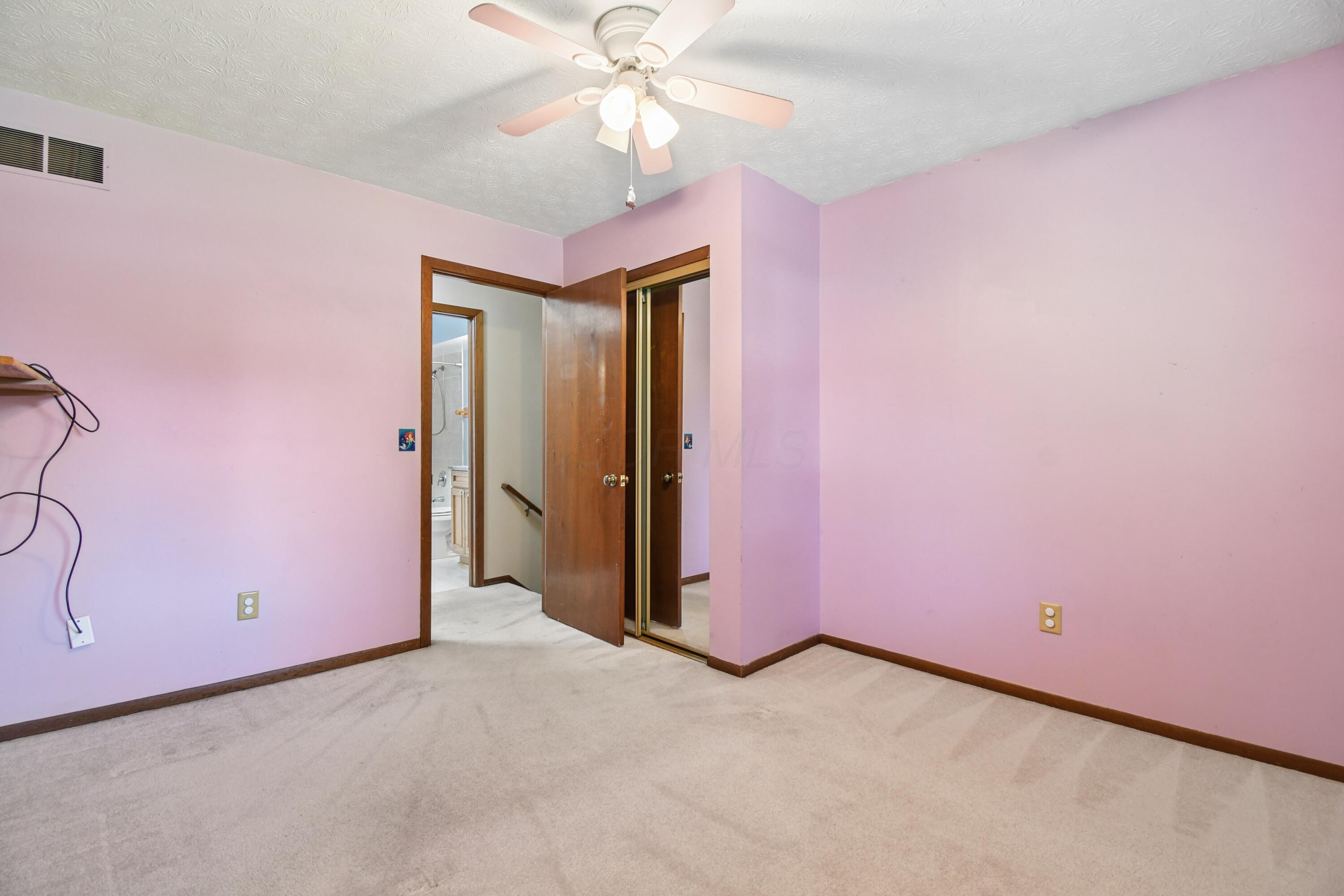 82 Imperial Drive Sw Property Photo 24