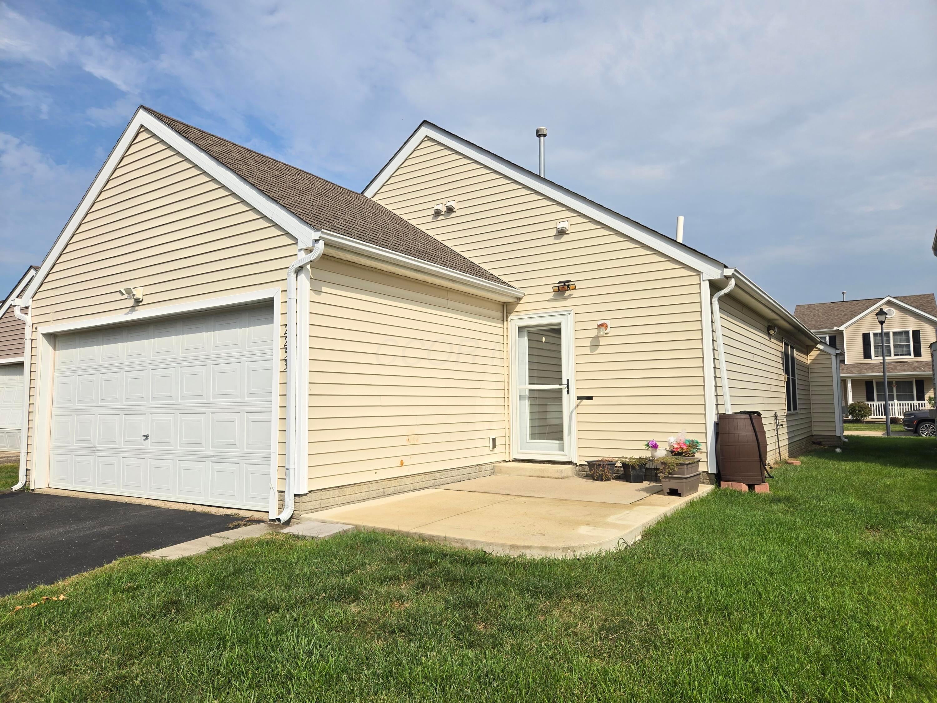 2253 Kilchurn Drive Property Photo 4