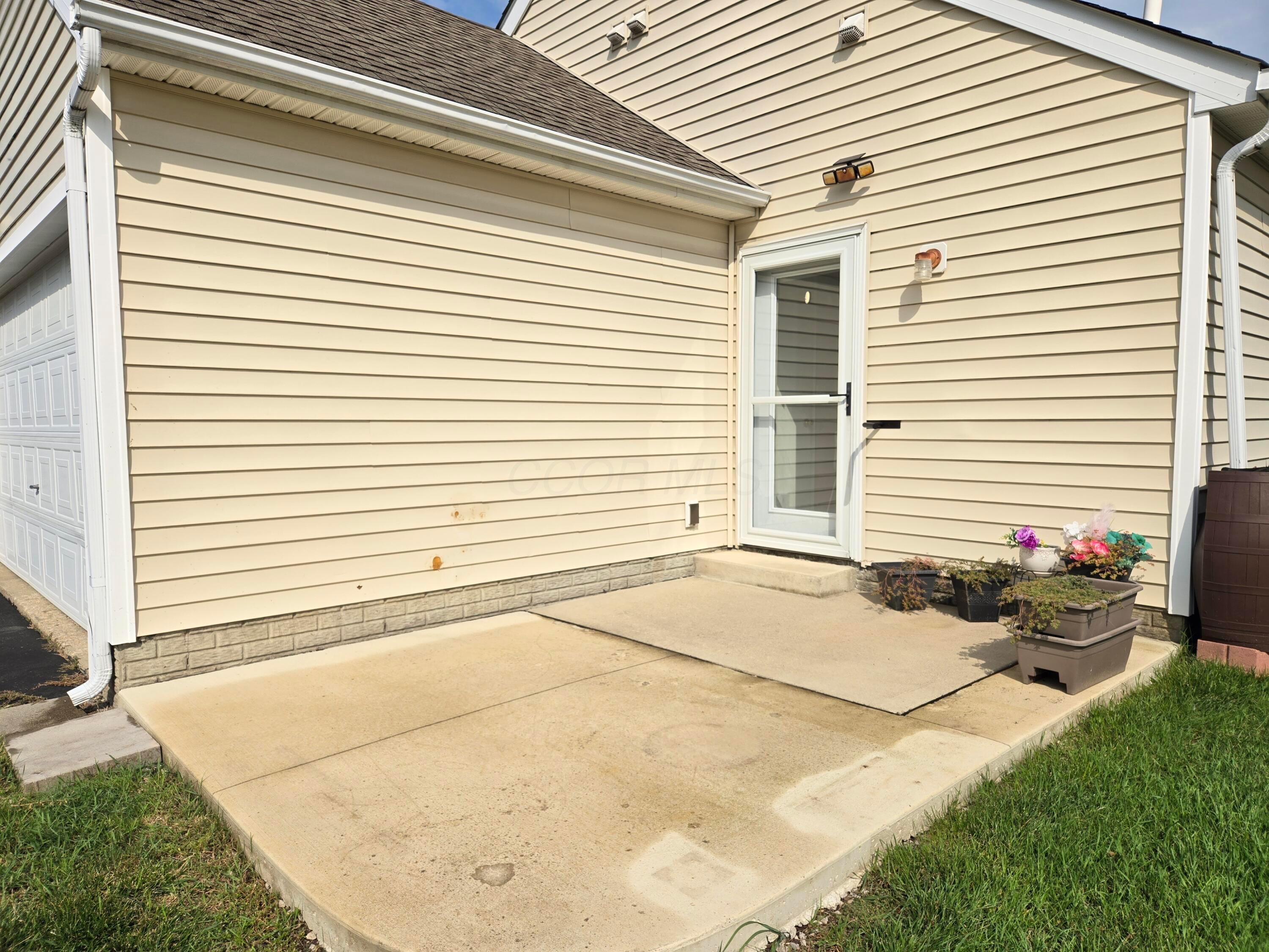 2253 Kilchurn Drive Property Photo 5