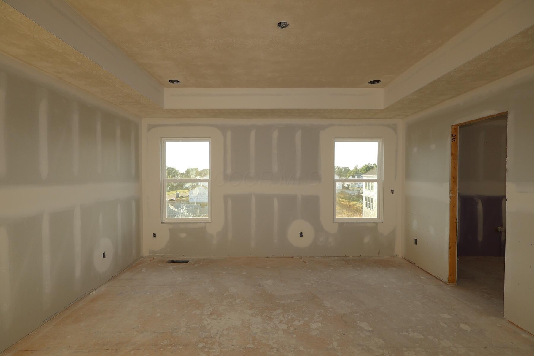 568 Fadley Loop E Property Photo 15