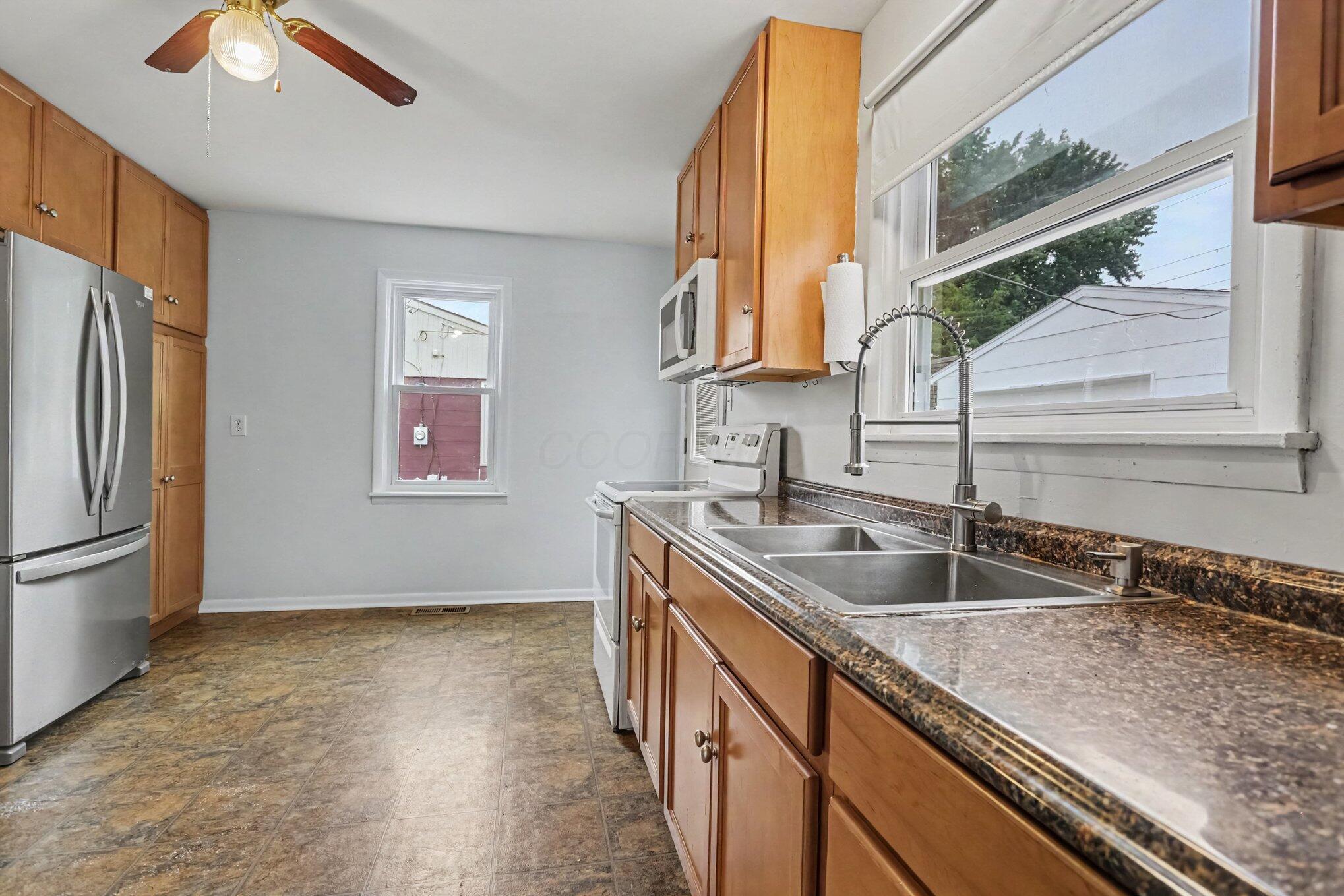 321 Ely Street Property Photo 9