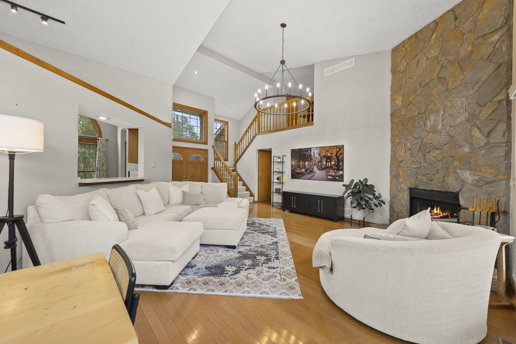 394 Meadow View Drive Property Photo 8