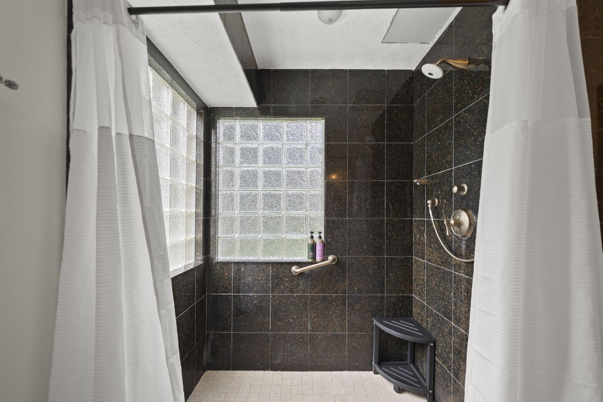 394 Meadow View Drive Property Photo 25
